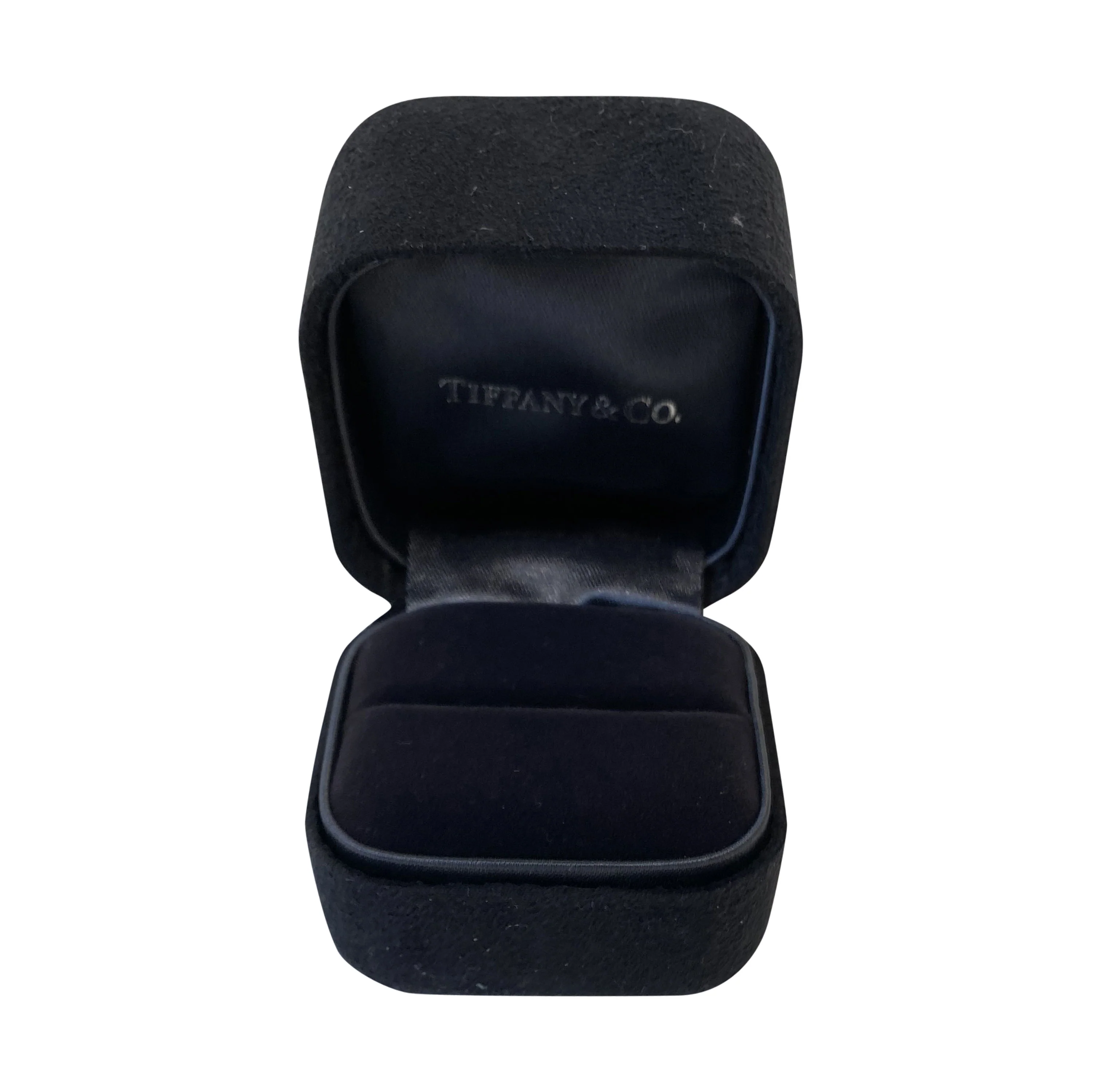 Essential Wedding Band in Platinum - Image 3
