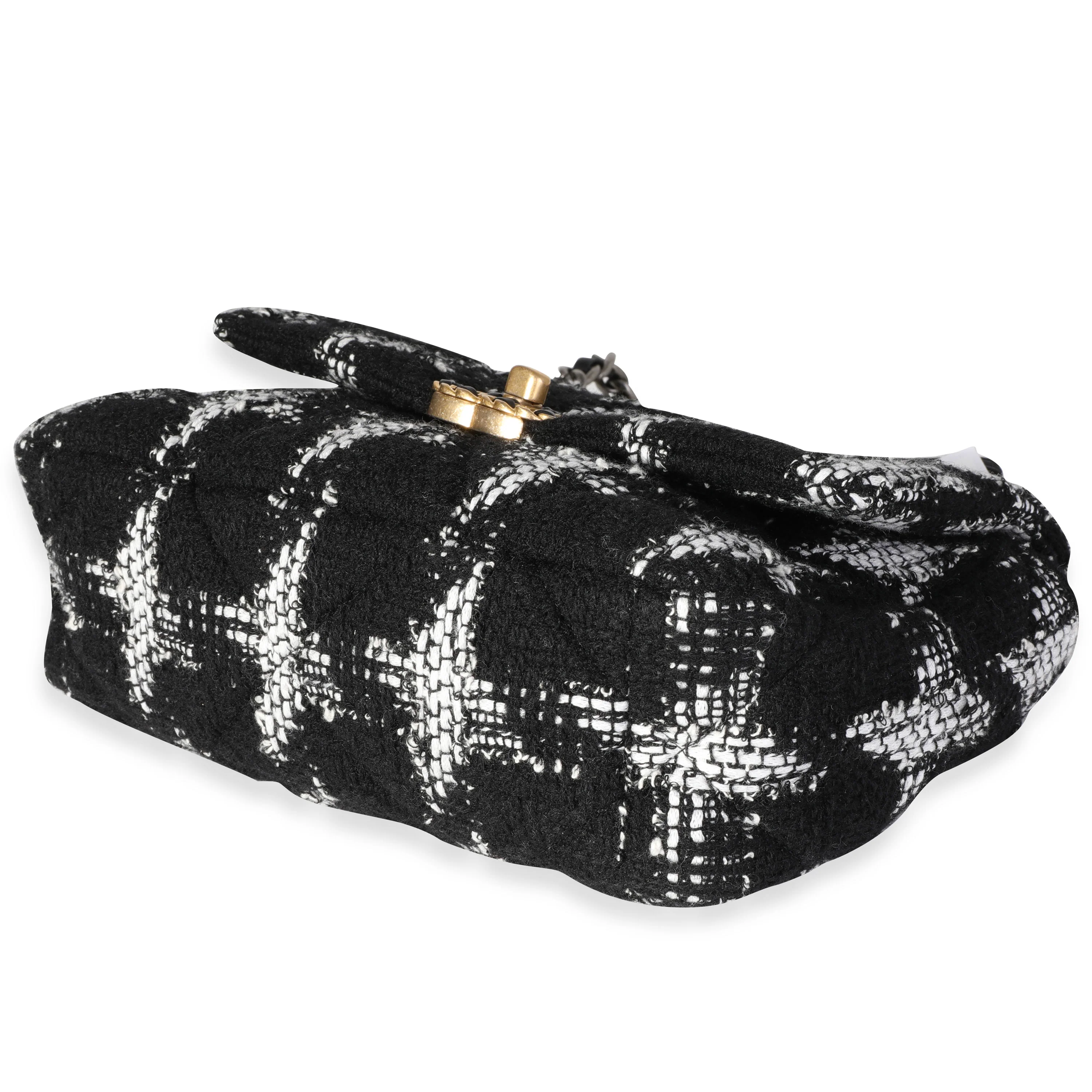 Chanel Black & White Tweed Quilted Medium Chanel 19 Flap - Image 5