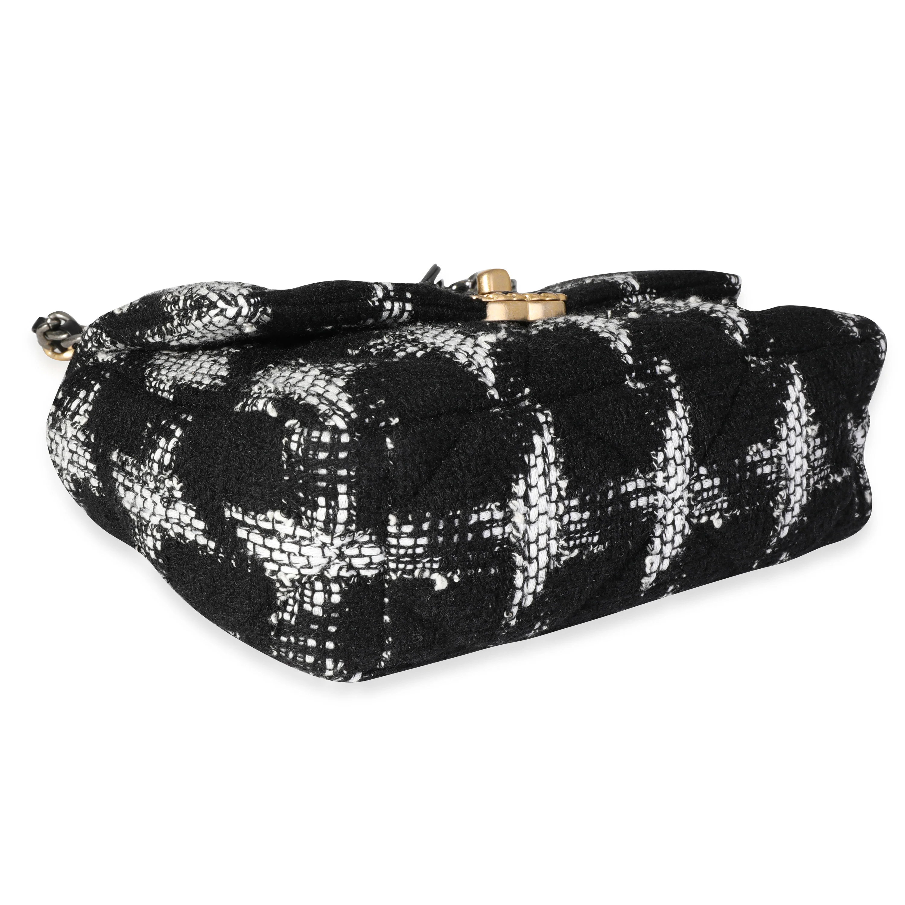 Chanel Black & White Tweed Quilted Medium Chanel 19 Flap - Image 6