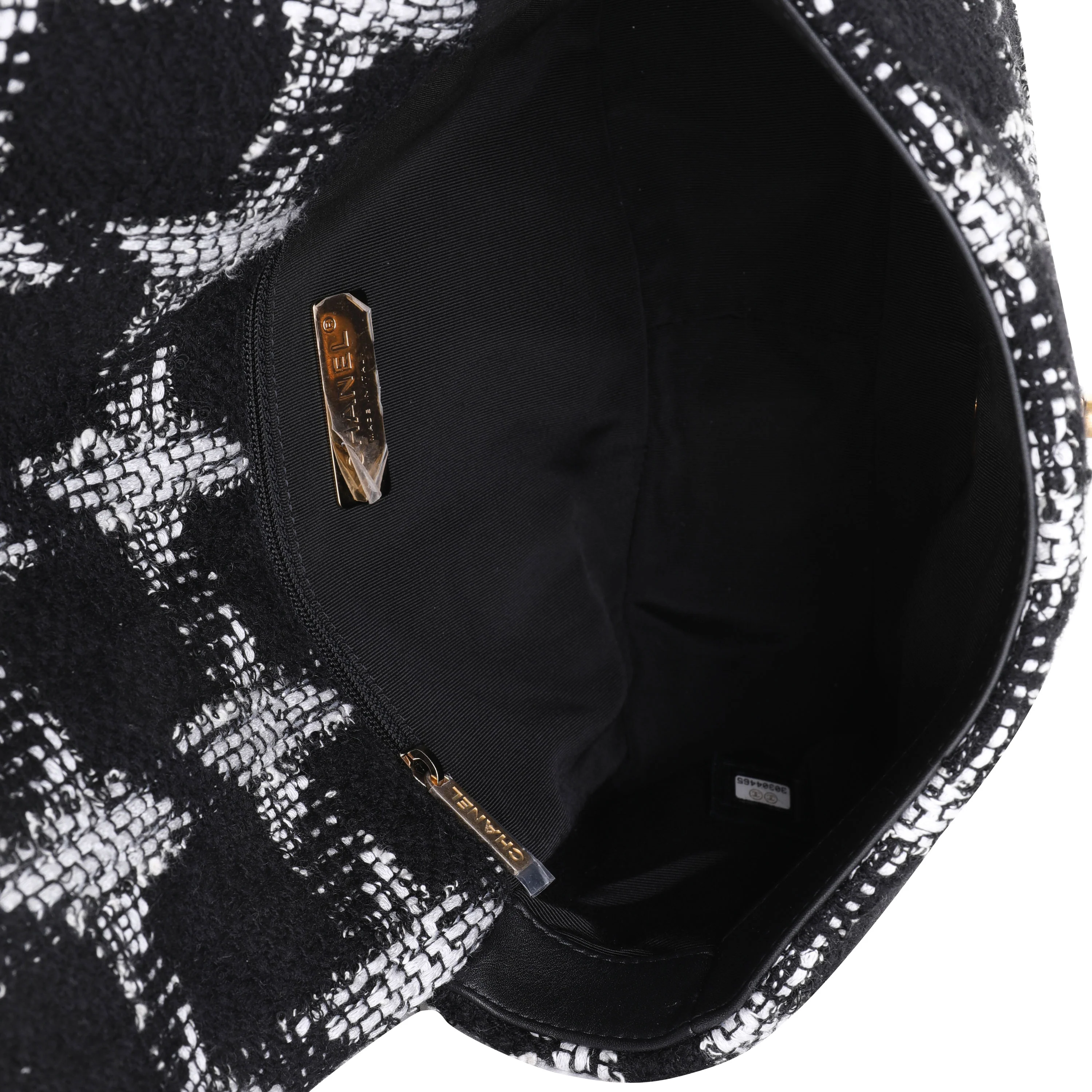 Chanel Black & White Tweed Quilted Medium Chanel 19 Flap - Image 7