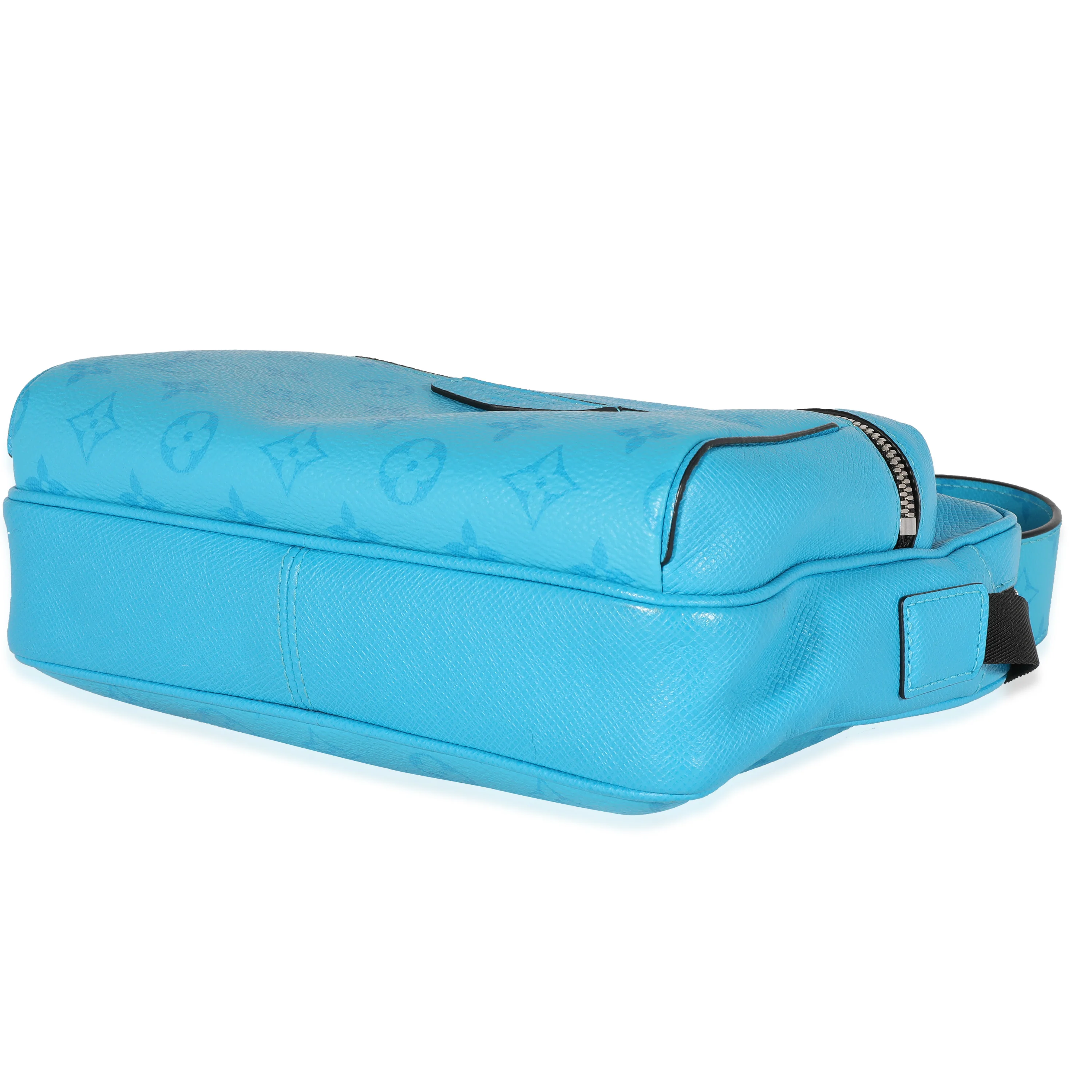 Louis Vuitton Light Blue Taiga & Monogram Canvas Outdoor Messenger - Image 6