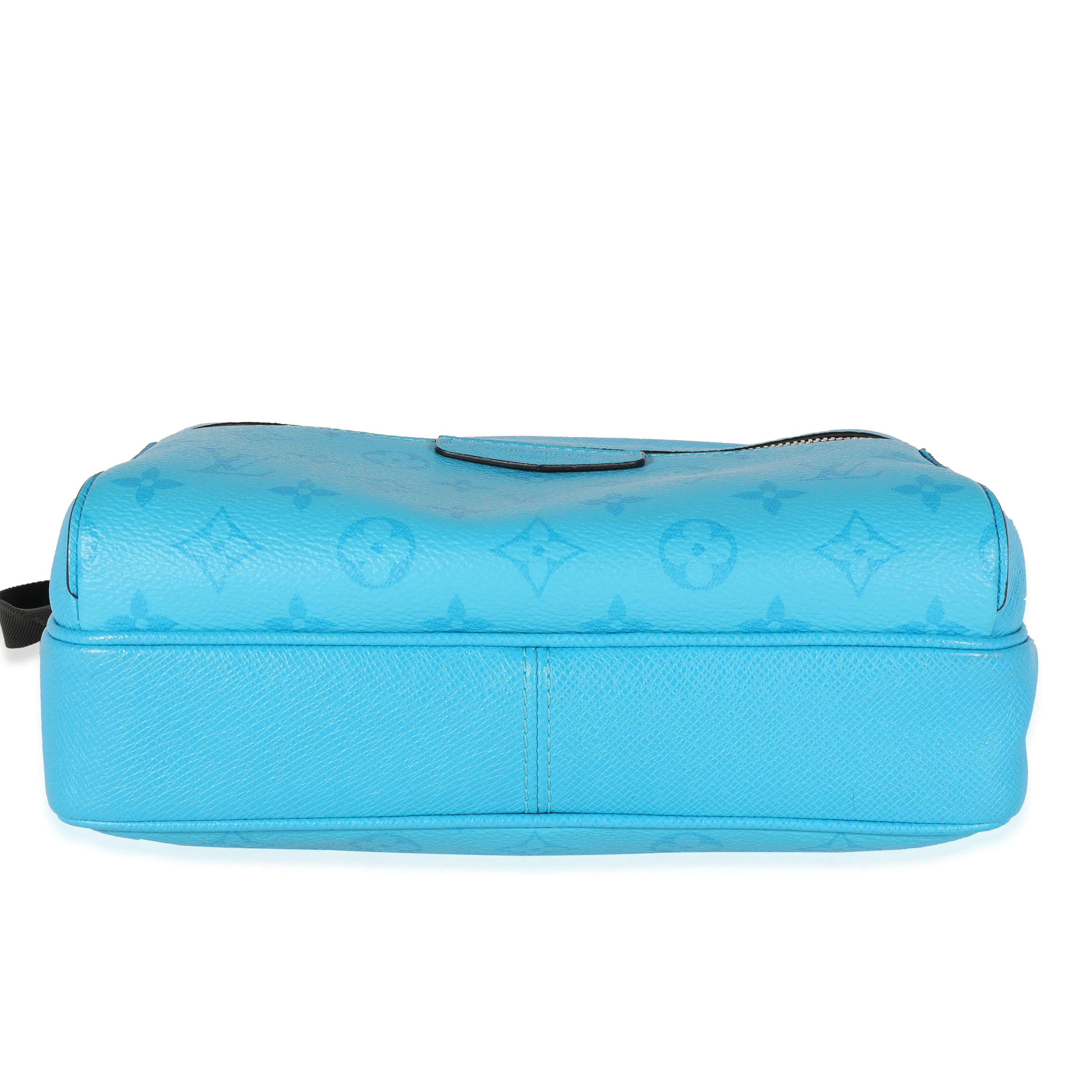 Louis Vuitton Light Blue Taiga & Monogram Canvas Outdoor Messenger - Image 7