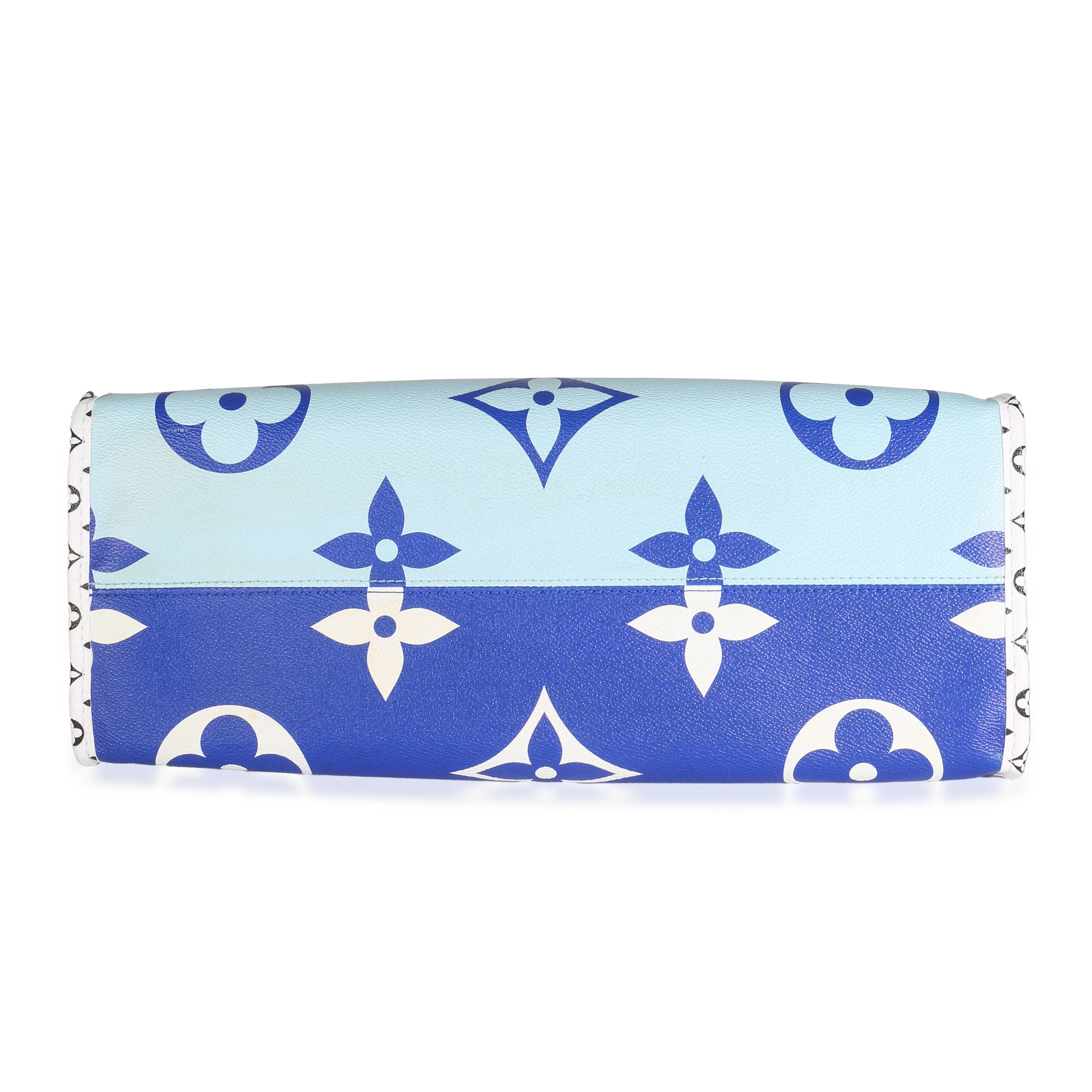 Blue Monogram Giant Canvas Hamptons Onthego GM - Image 5