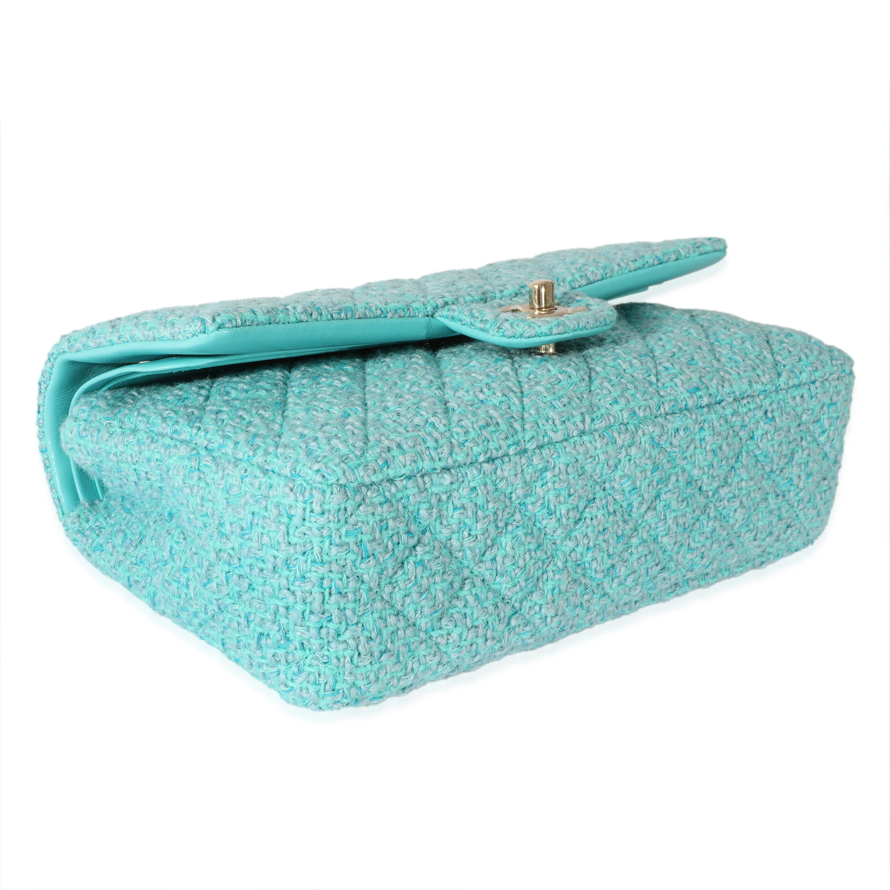 Chanel 22K Quilted Tweed Classic Medium Double Flap Bag - Image 6