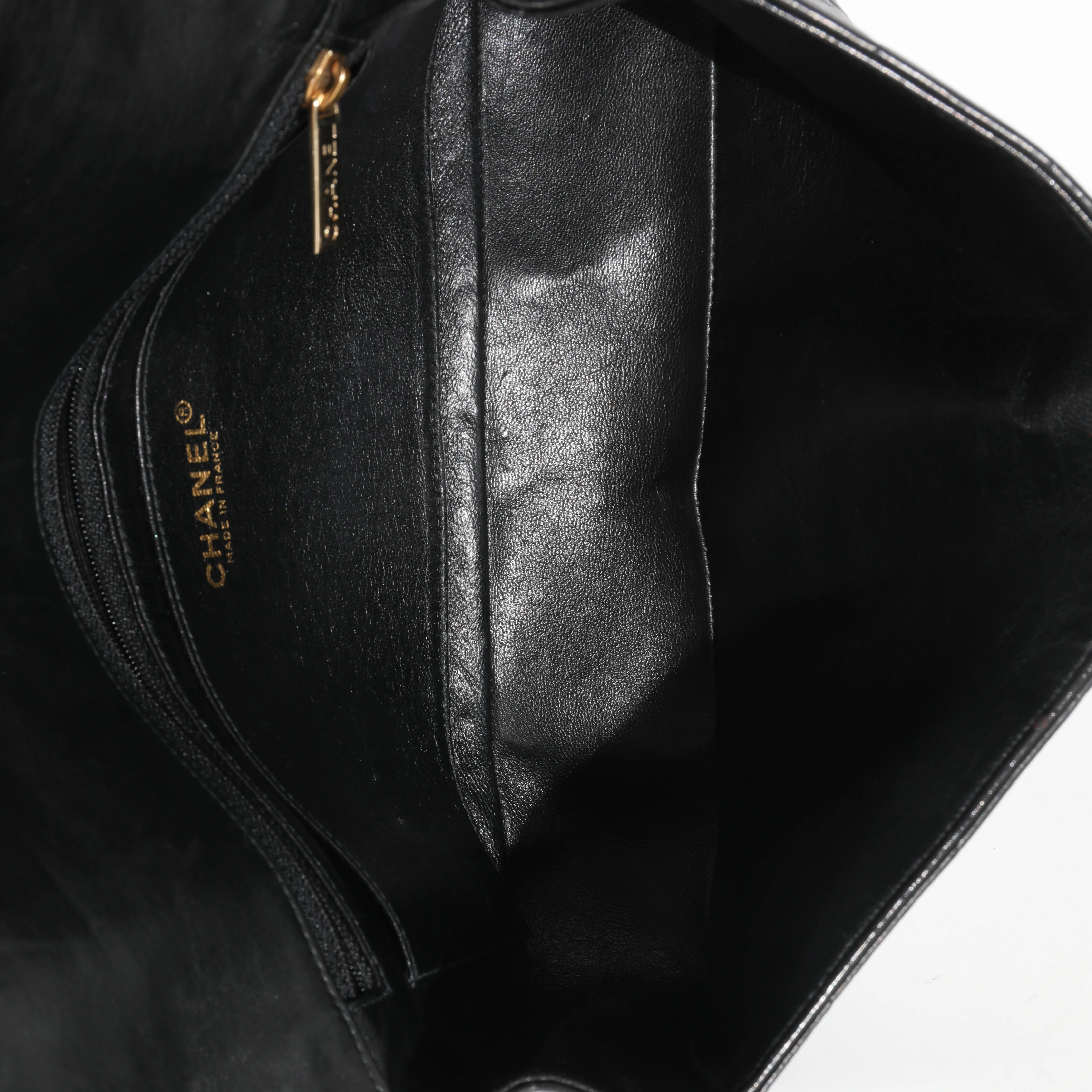 Chanel Vintage Black Lambskin Square Quilted Pearl Chain Clutch - Image 7