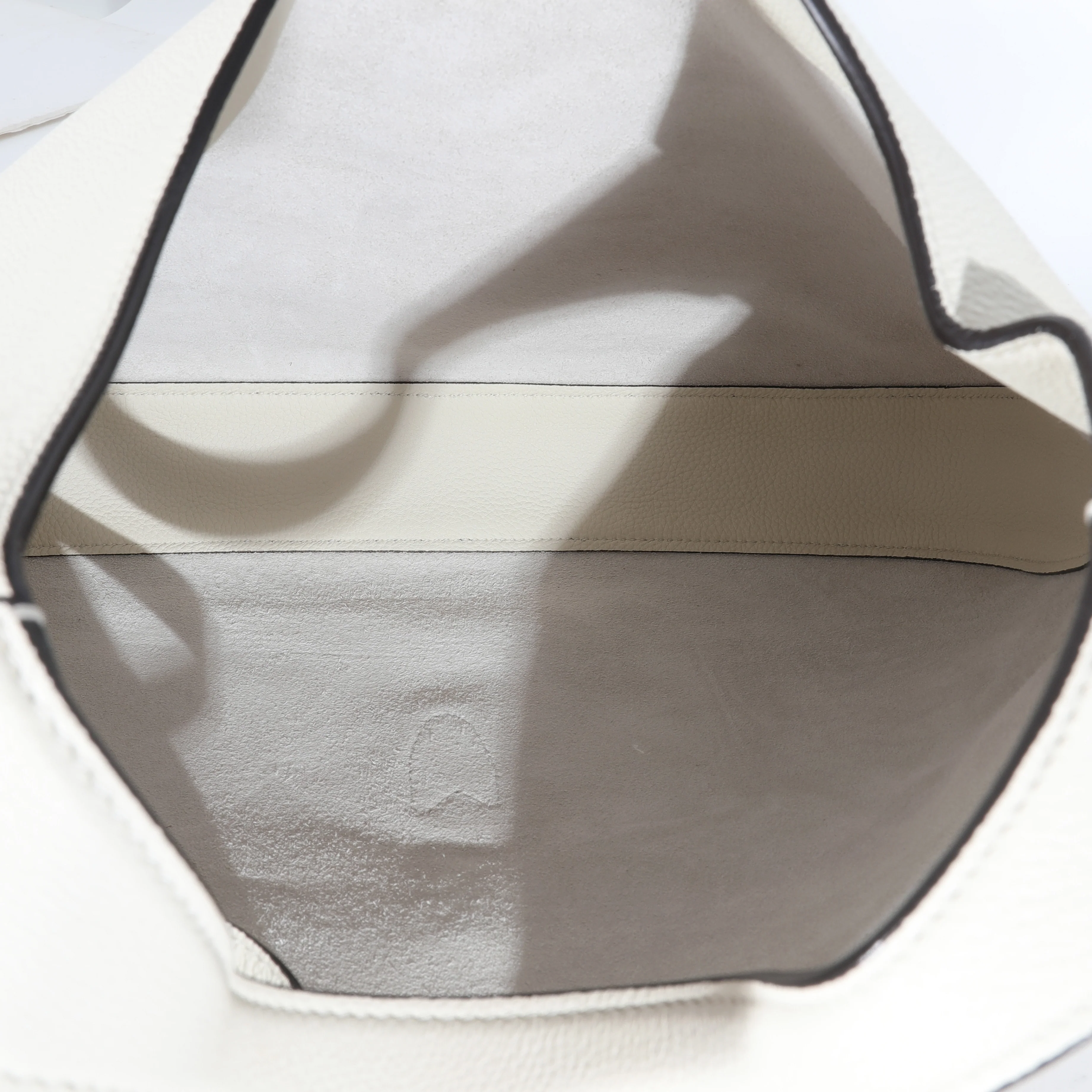 Gucci Cream Pebbled Leather Jackie Hobo - Image 4