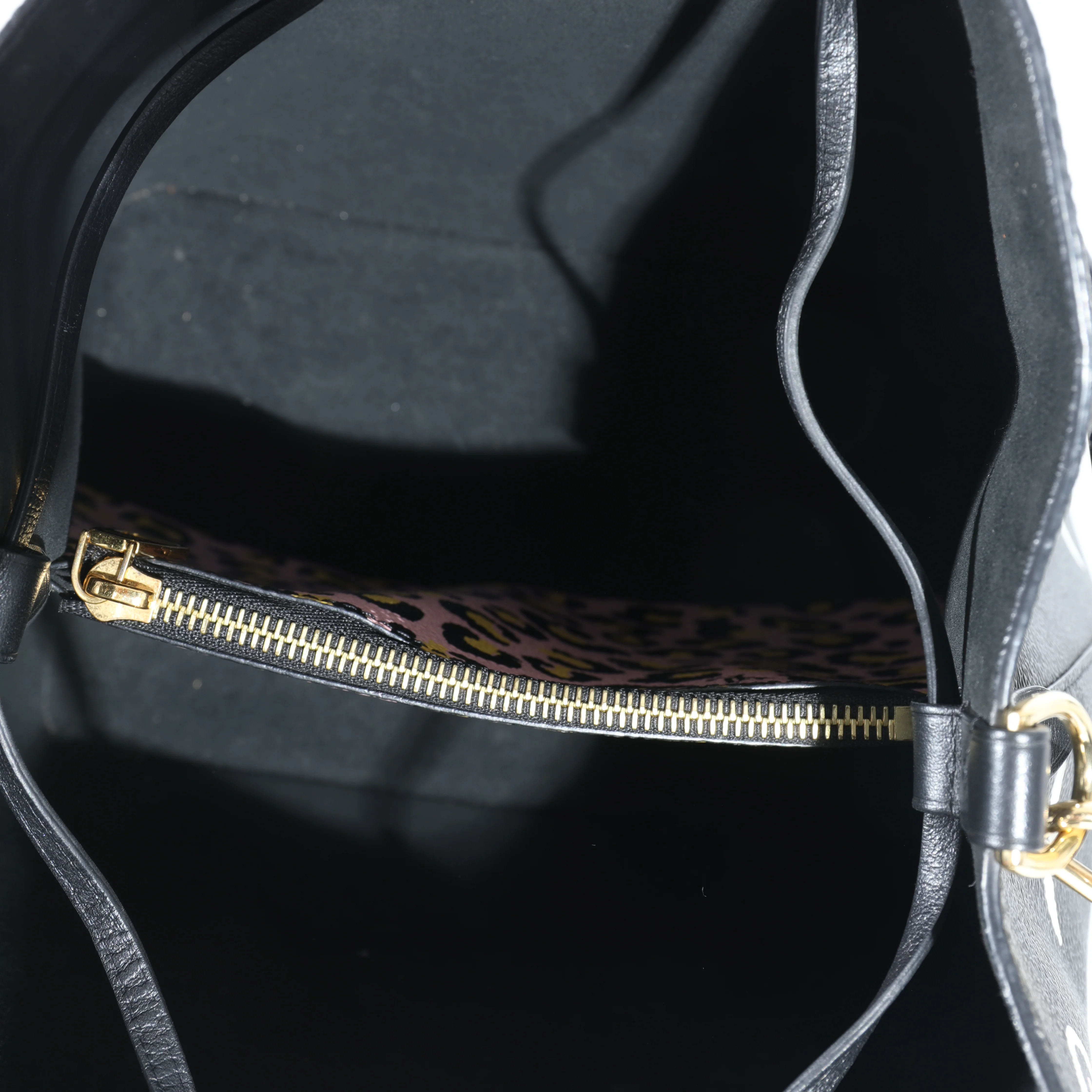 Louis Vuitton Black Giant Monogram Canvas Wild At Heart NeoNoe MM - Image 4