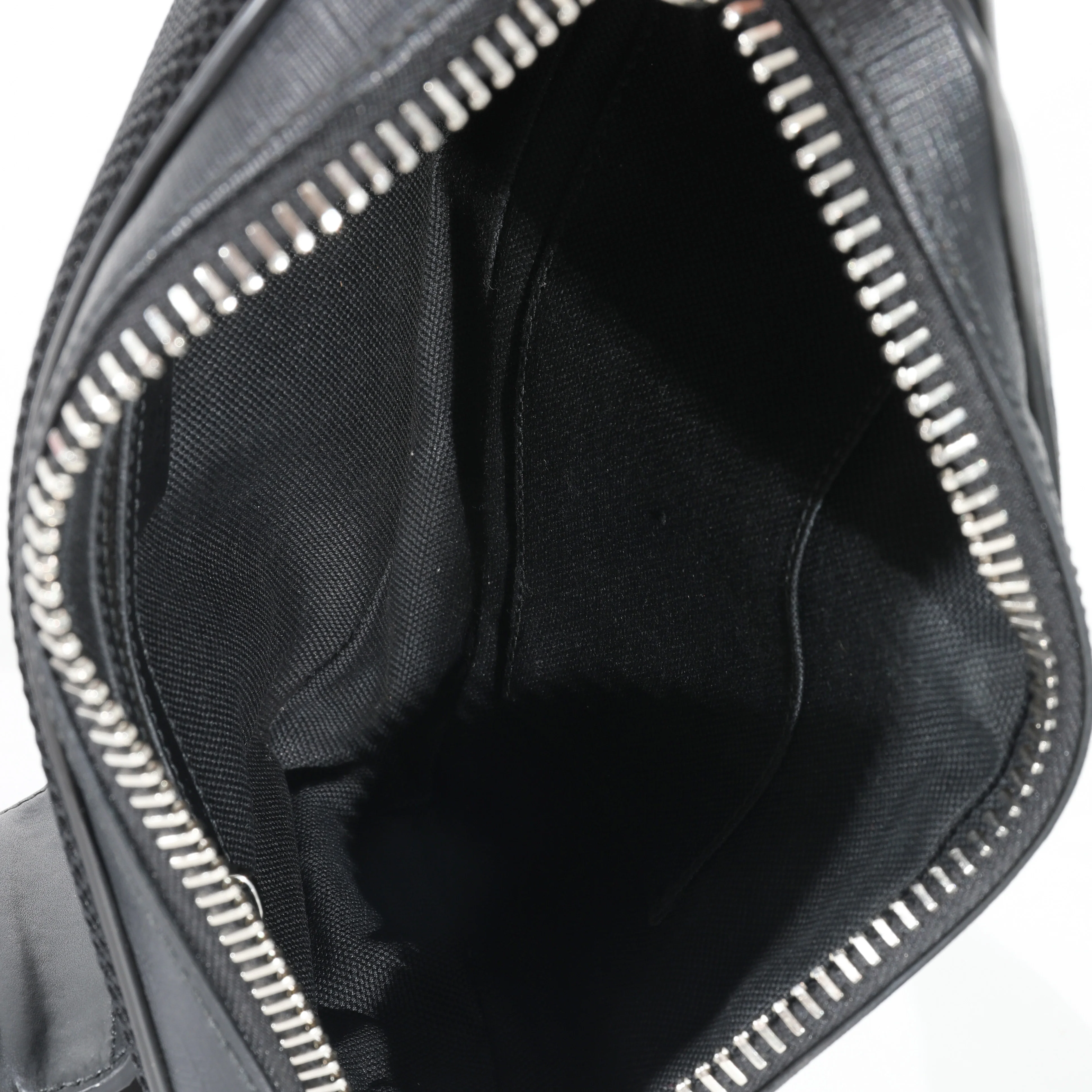 Gucci Soft Black GG Supreme Web Belt Bag - Image 8