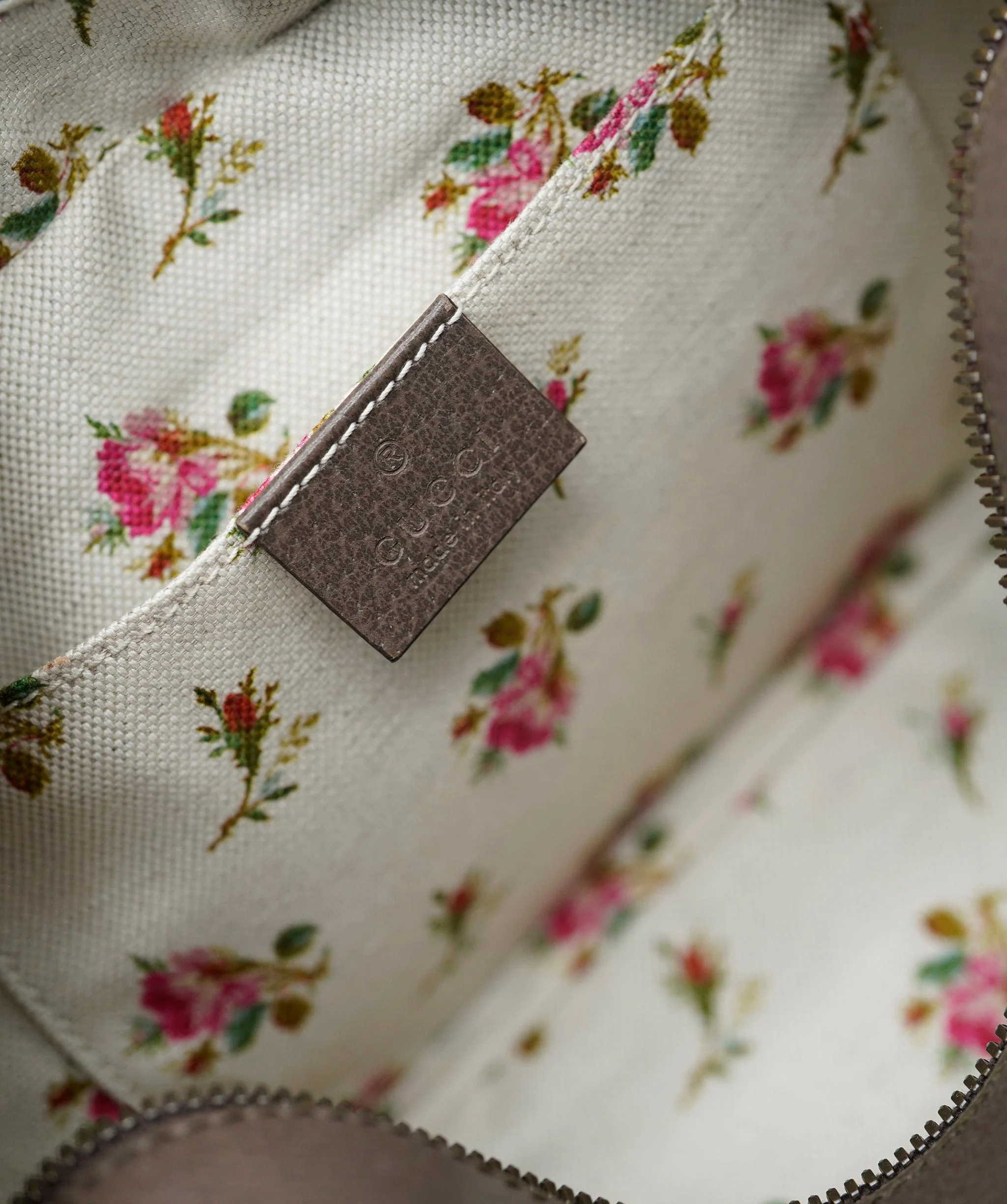 Gucci GG Supreme Neo Vintage Messenger - Image 9