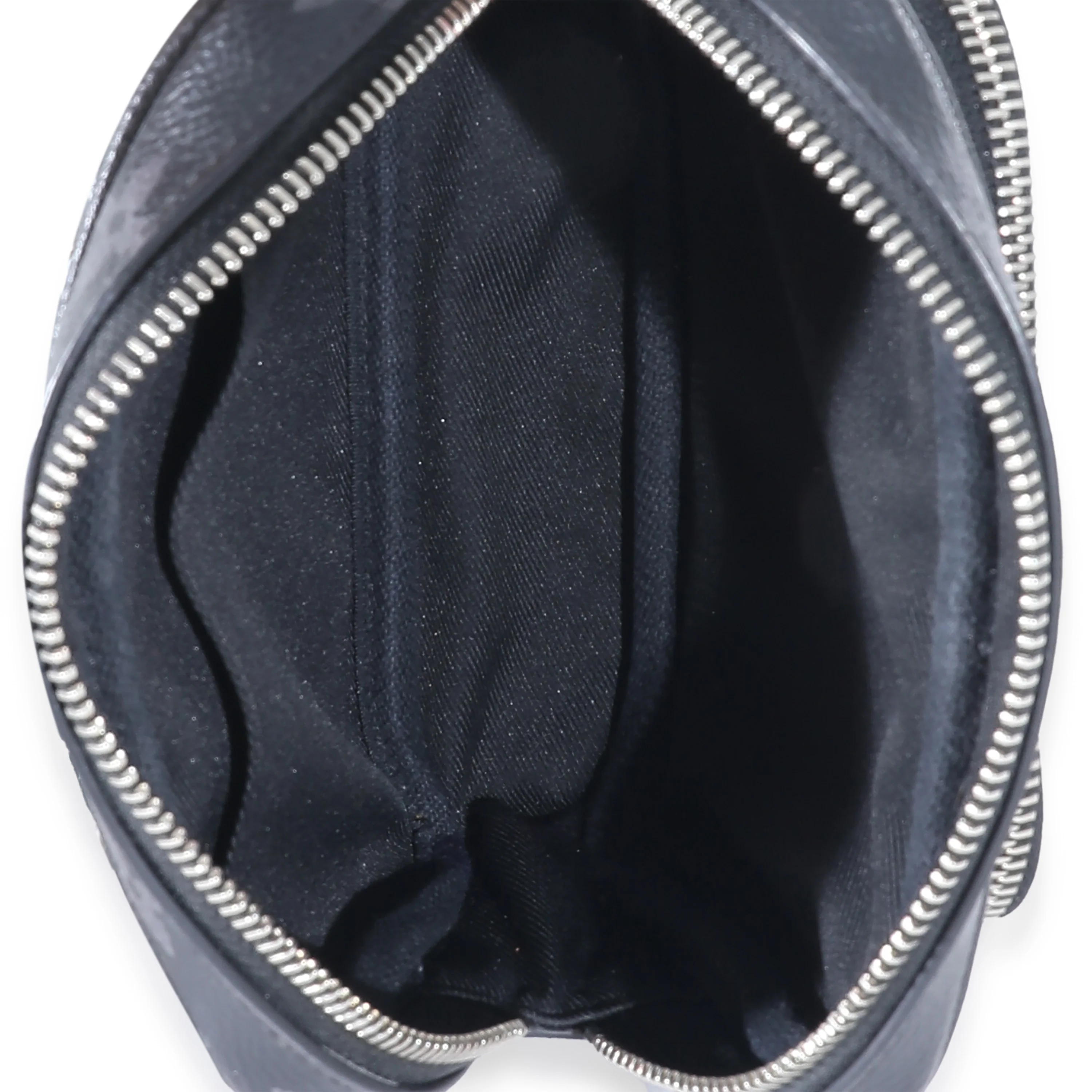 Louis Vuitton Black Monogram Taigarama Outdoor Pouch - Image 4