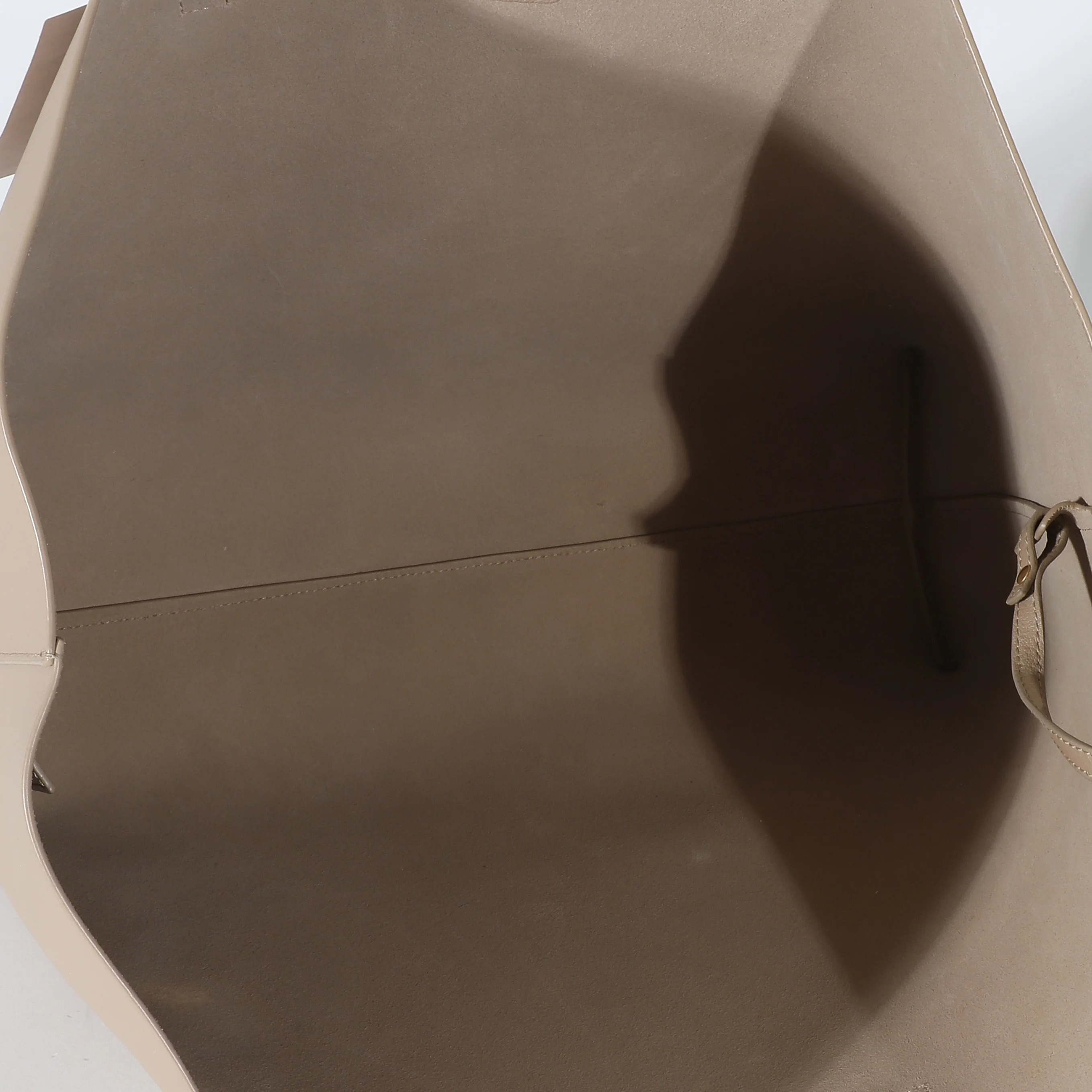 Saint Laurent Dark Beige Supple Leather East West Shopping Tote - Image 8