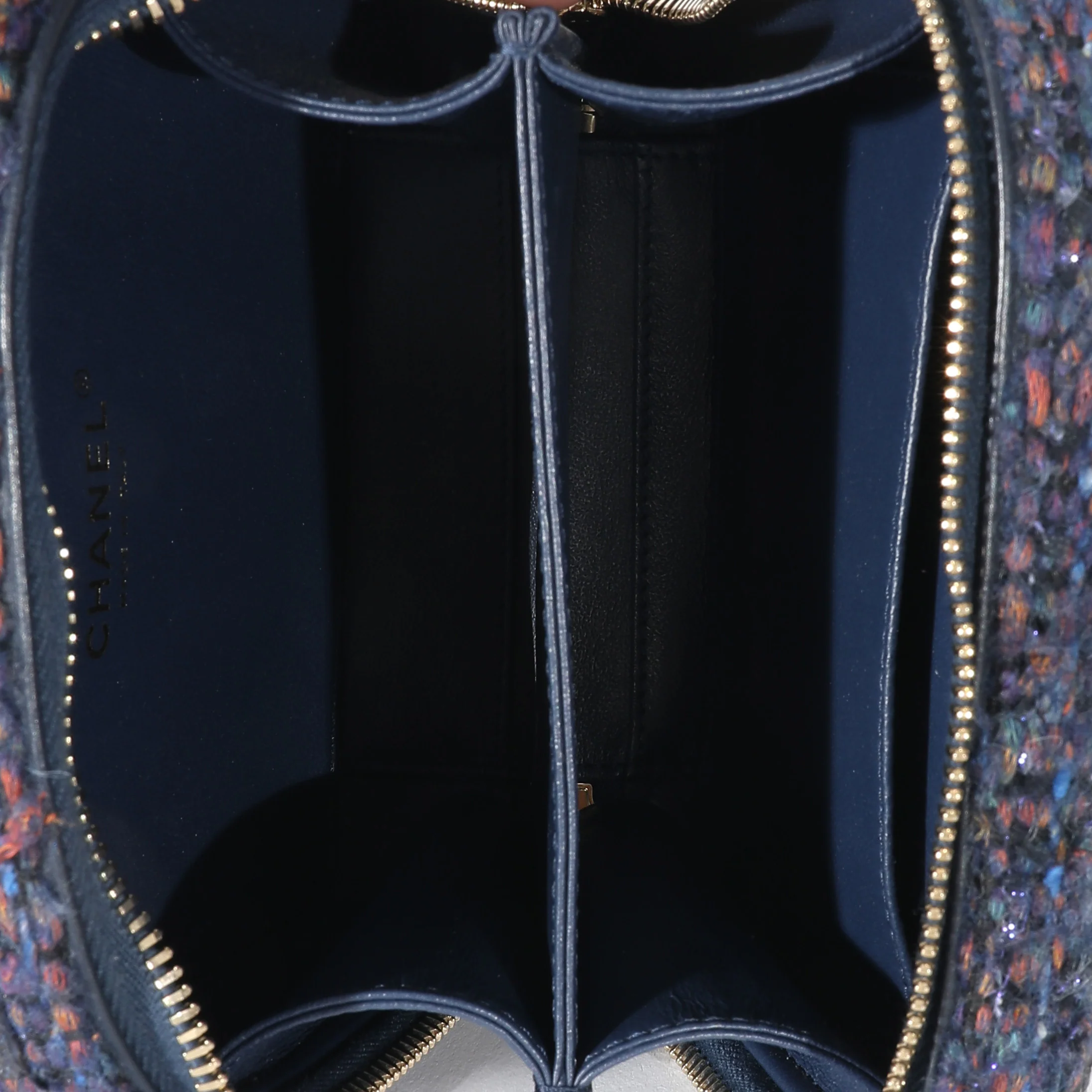 Chanel Metallic Navy Tweed Small Filigree Vanity Case - Image 8