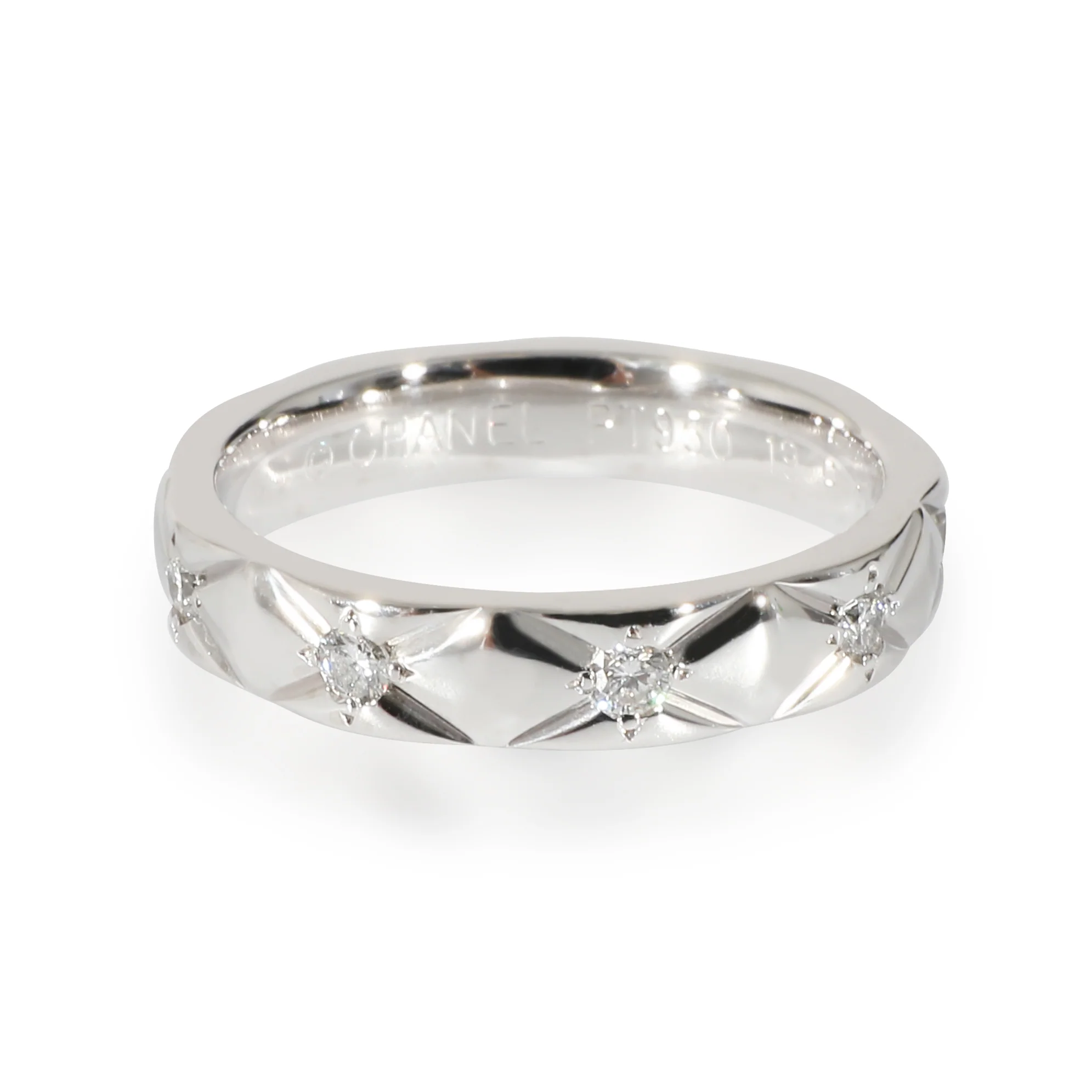 Matelasse Band in Platinum 0.25 CTW