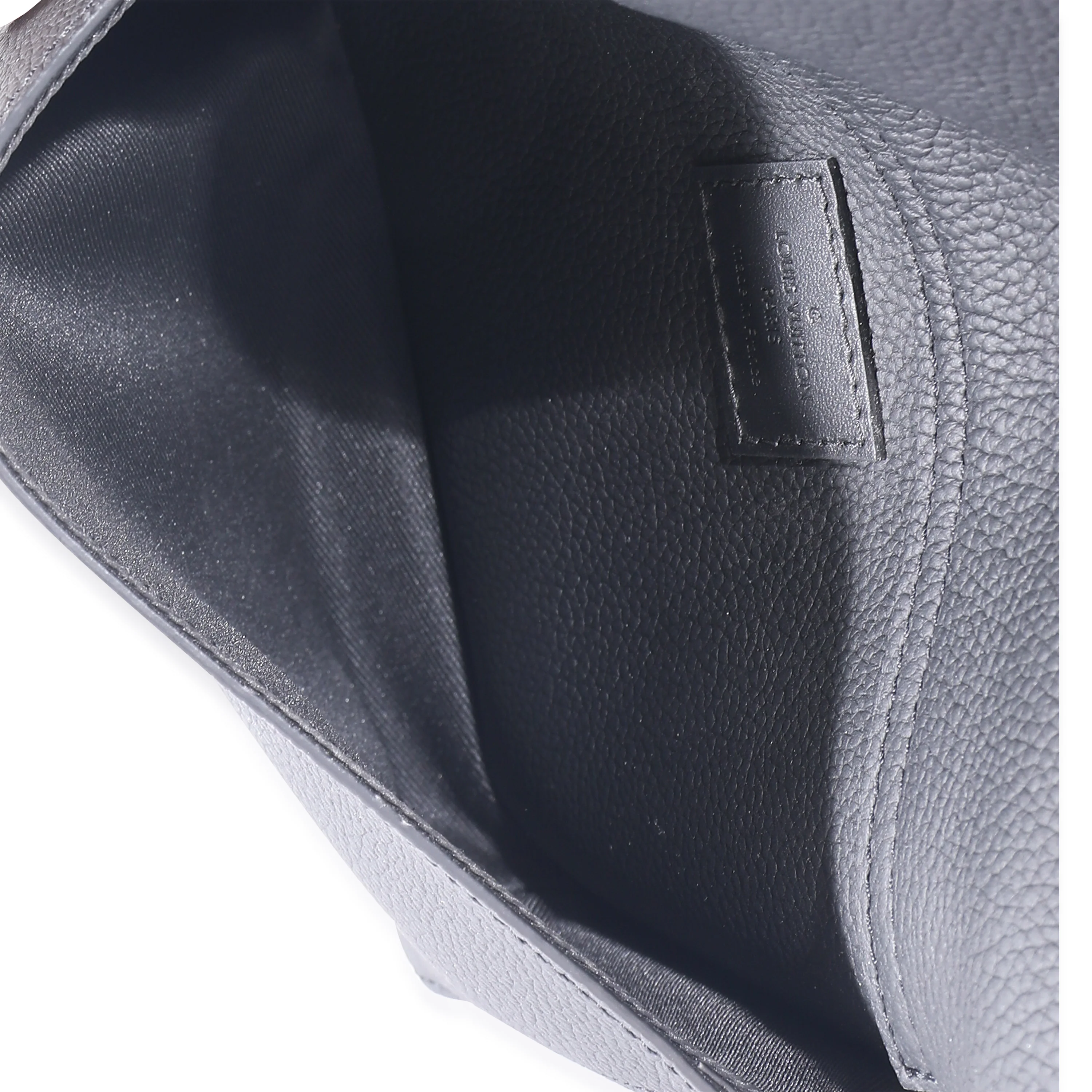 Louis Vuitton Black Grained Calfskin Aerogram Takeoff Sling Bag - Image 7
