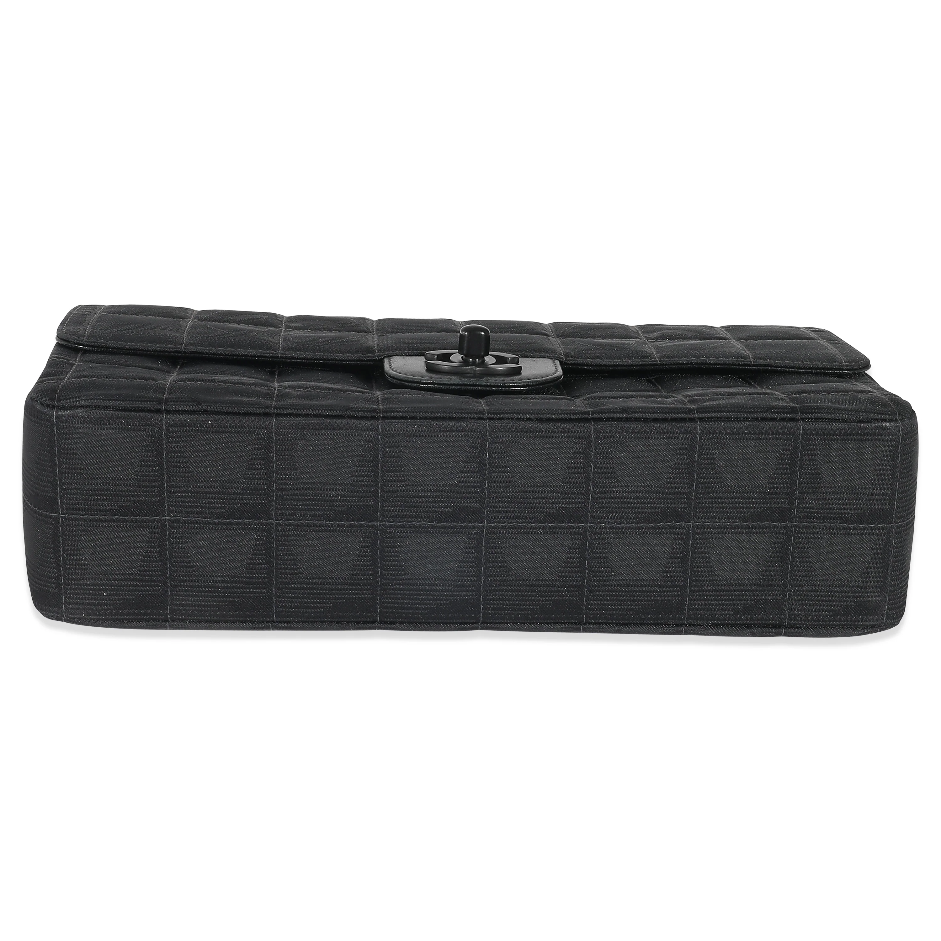 Chanel Black Nylon Travel Line Medium Classic Flap Bag - Image 4