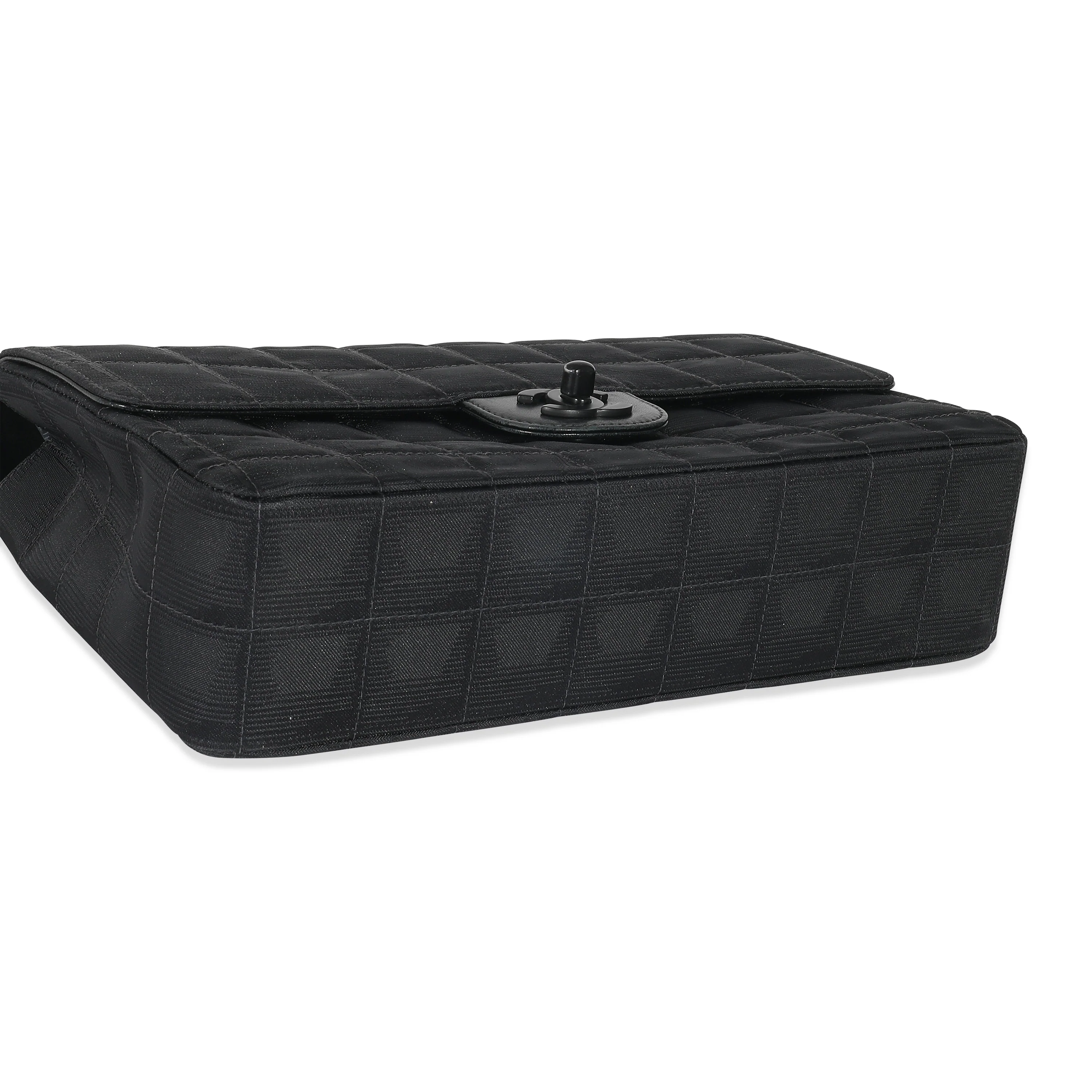 Chanel Black Nylon Travel Line Medium Classic Flap Bag - Image 5