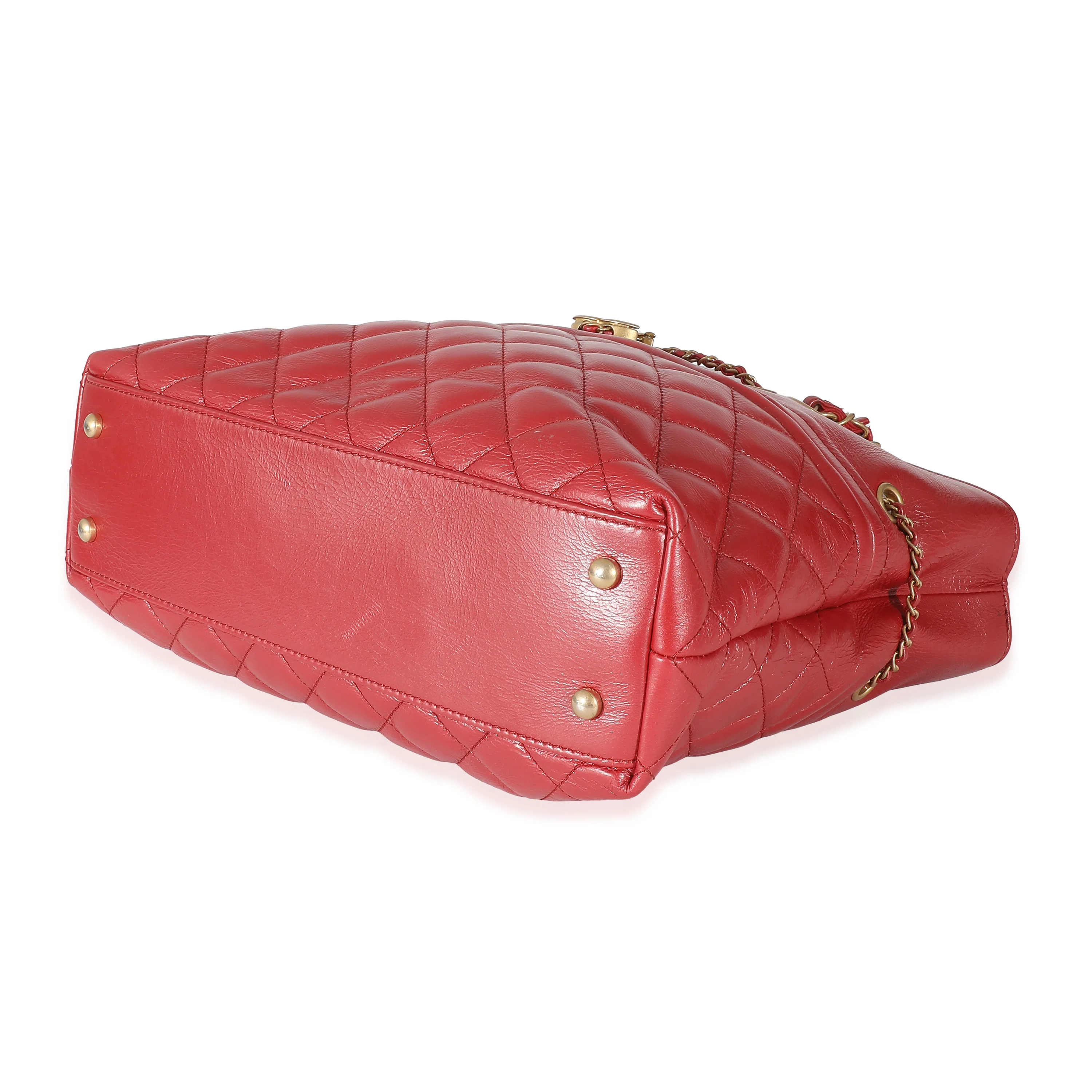 Chanel Metallic Red Quilted Calfskin CC Drawstring Tote - Image 4