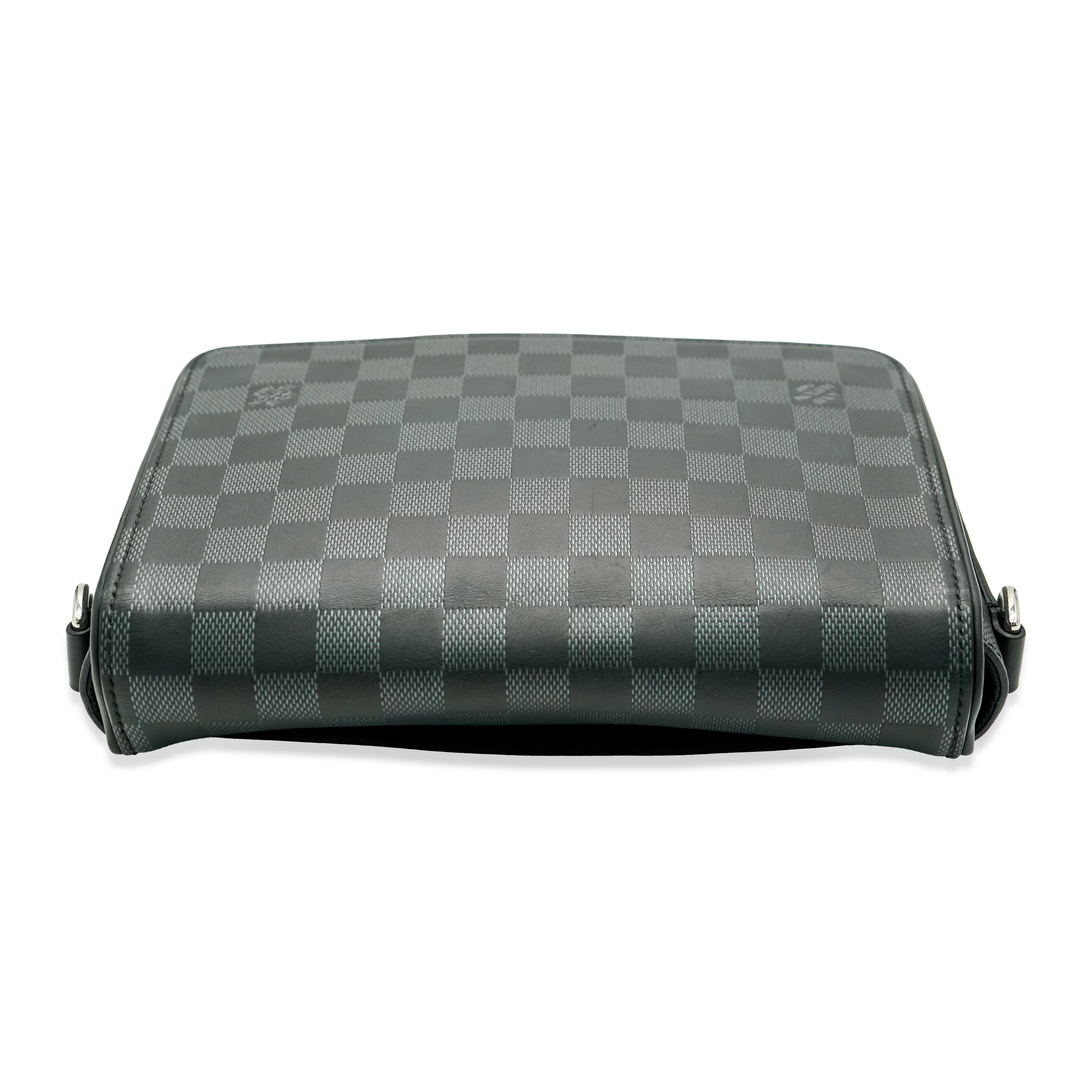Louis Vuitton Onyx Damier Infini Studio Messenger - Image 5