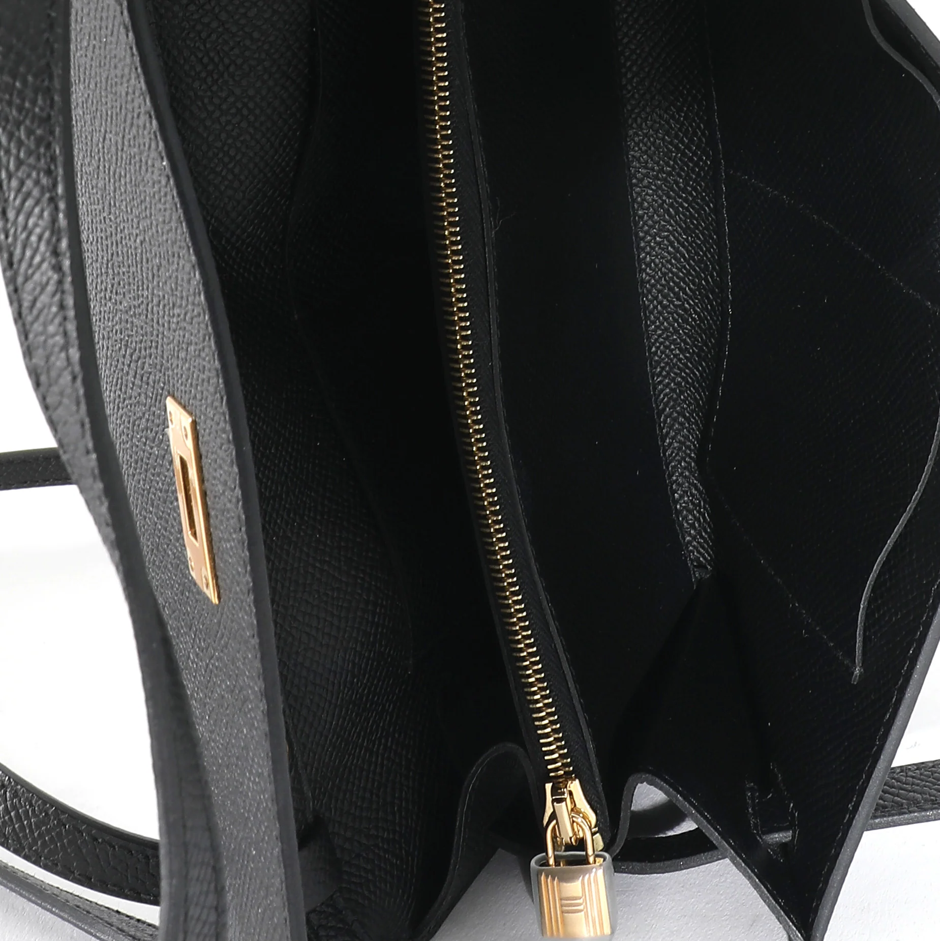Hermès Black Epsom Kelly To Go GHW - Image 9