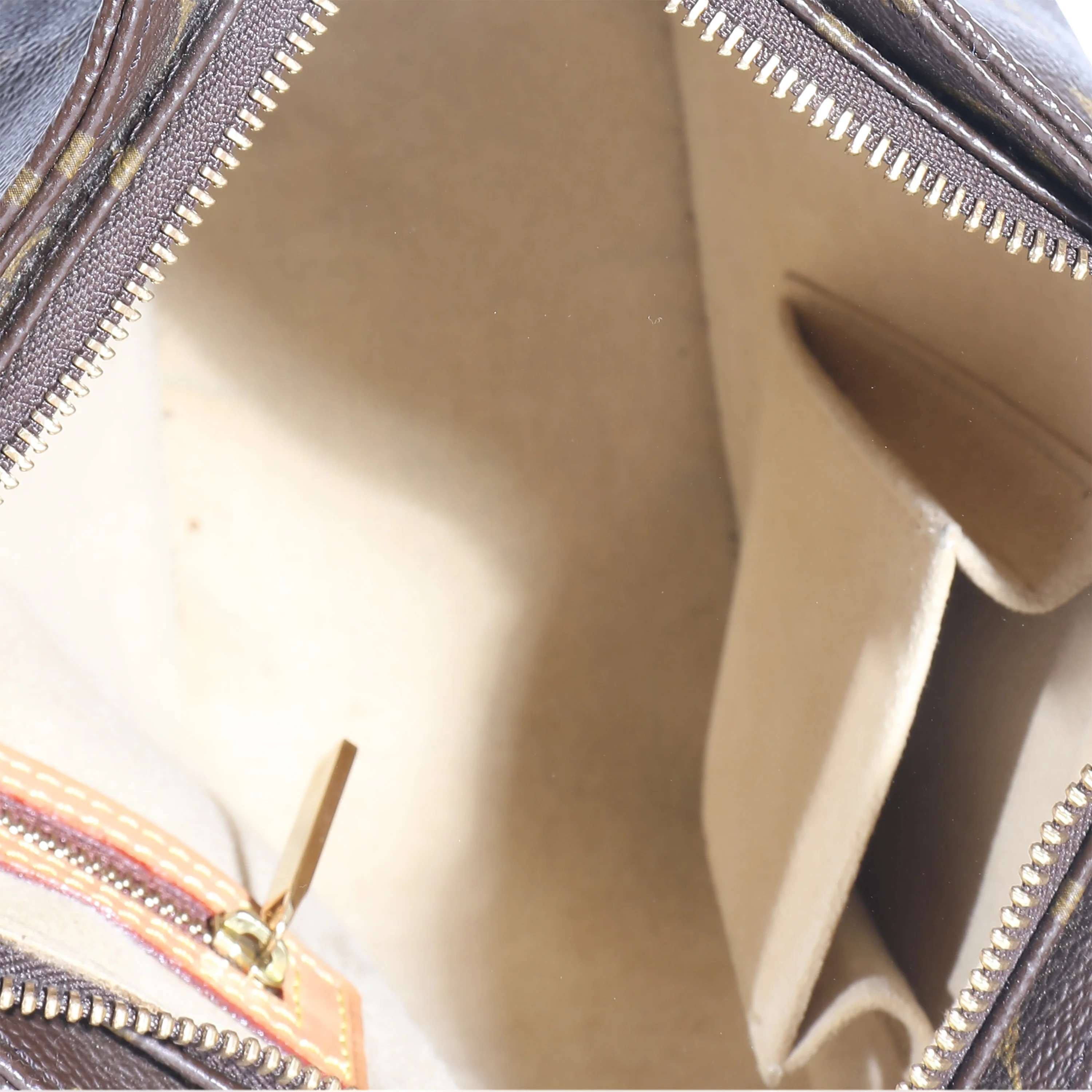 Louis Vuitton Monogram Canvas Looping MM - Image 7