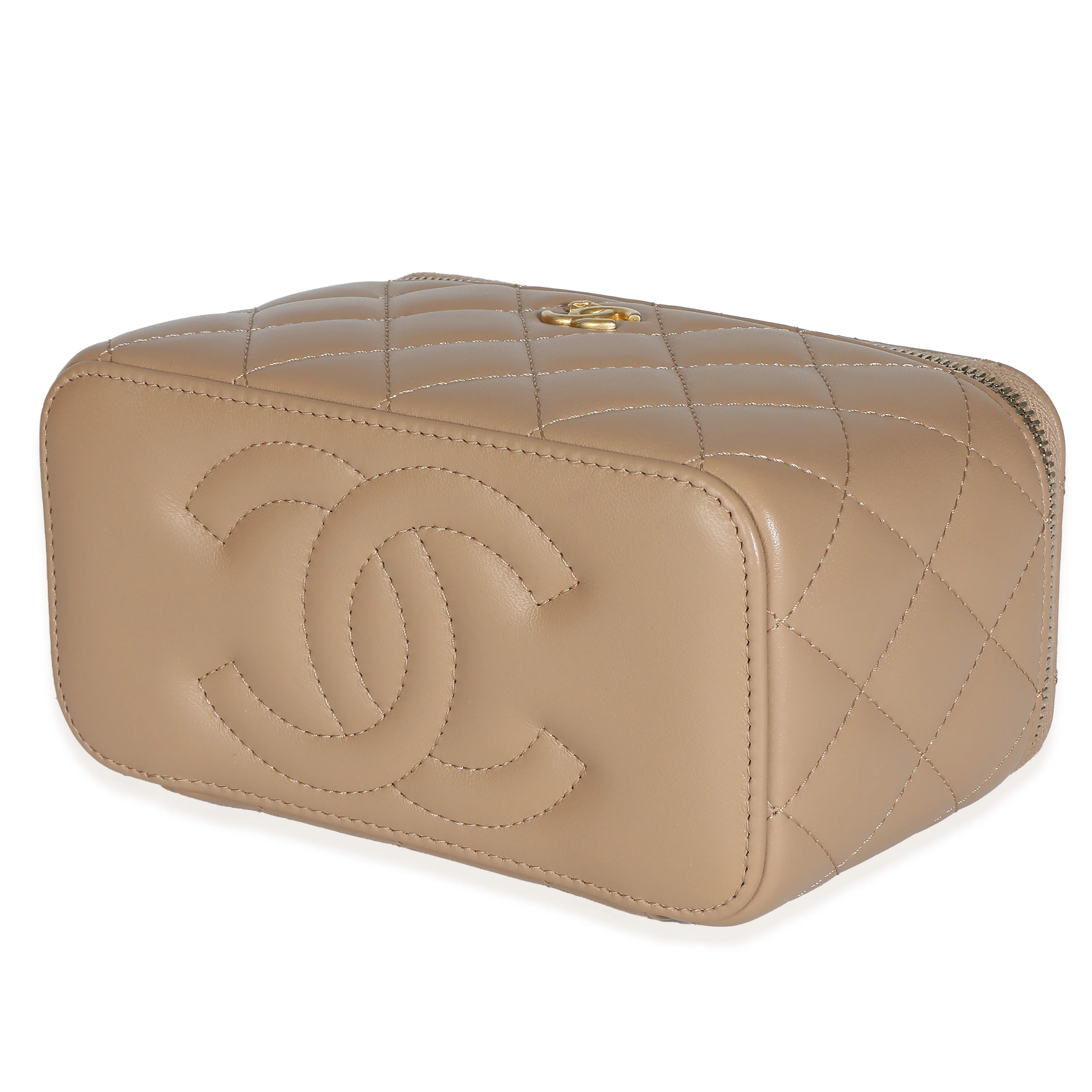 22B Beige Quilted Lambskin Small Pearl Crush Vanity Case With Chain - Image 6