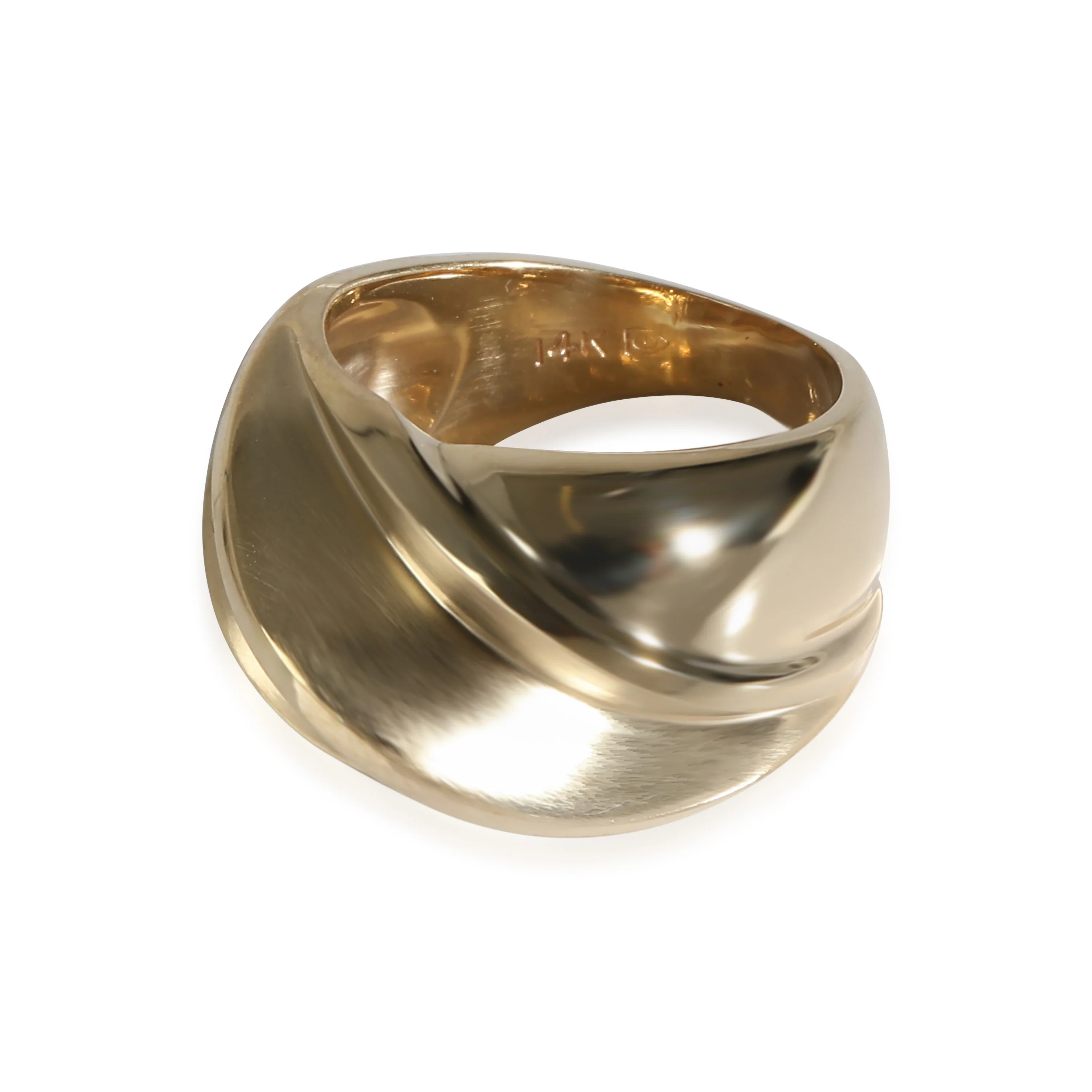 Raised Edge Scalloped Detail Ring in 14K Yellow Gold - Image 2