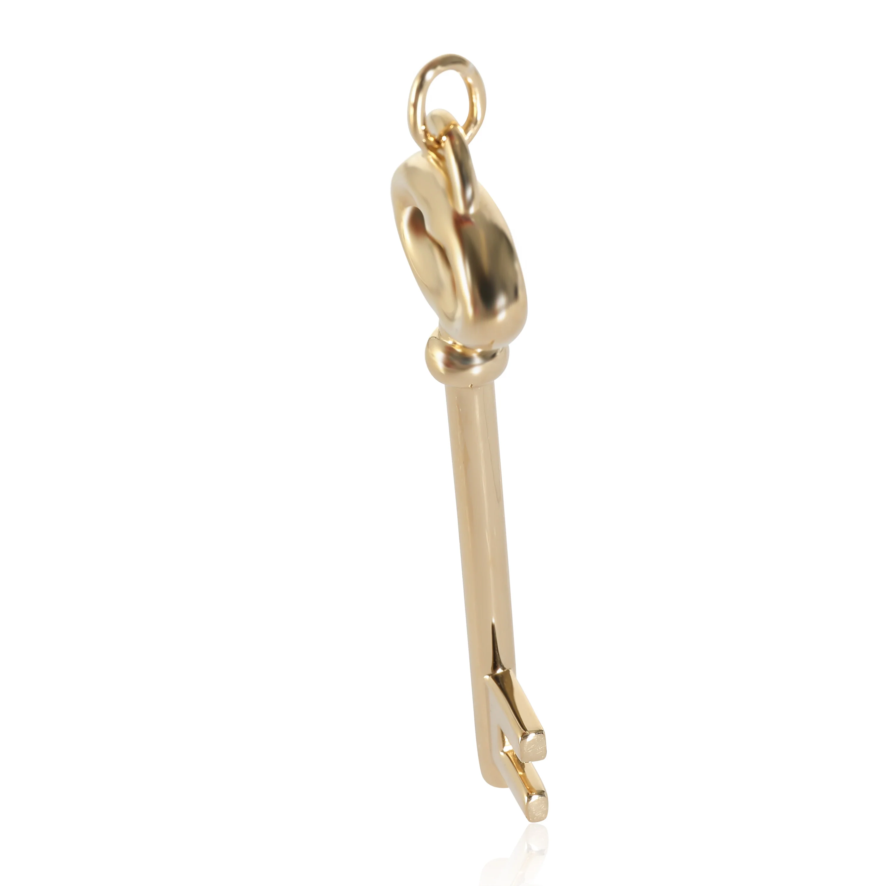 Key Fashion Pendant in 18k Yellow Gold - Image 2