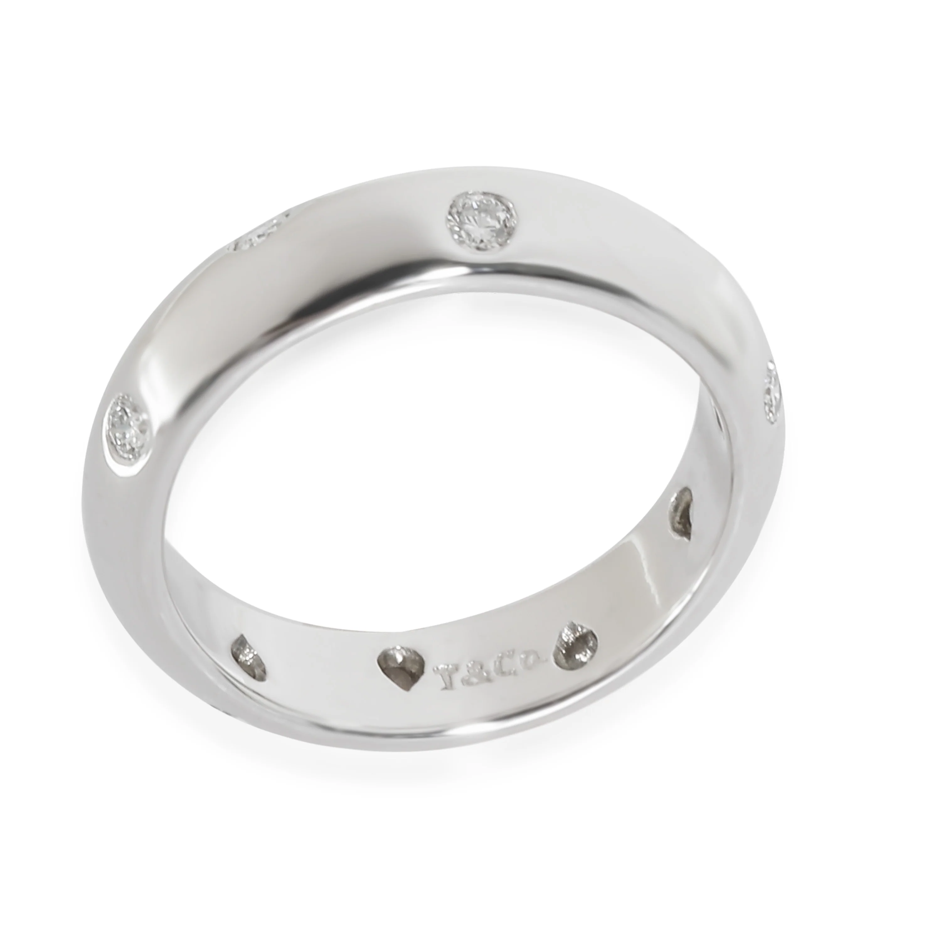 Etoile Band in Platinum 0.25 CTW - Image 4
