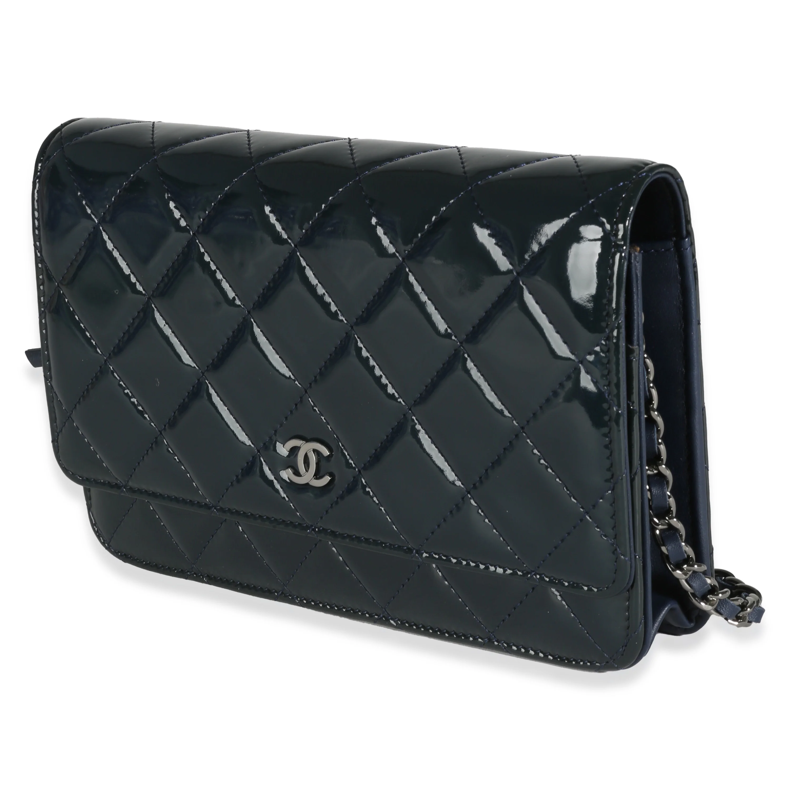 Navy Quilted Patent Wallet On Chain - Image 2