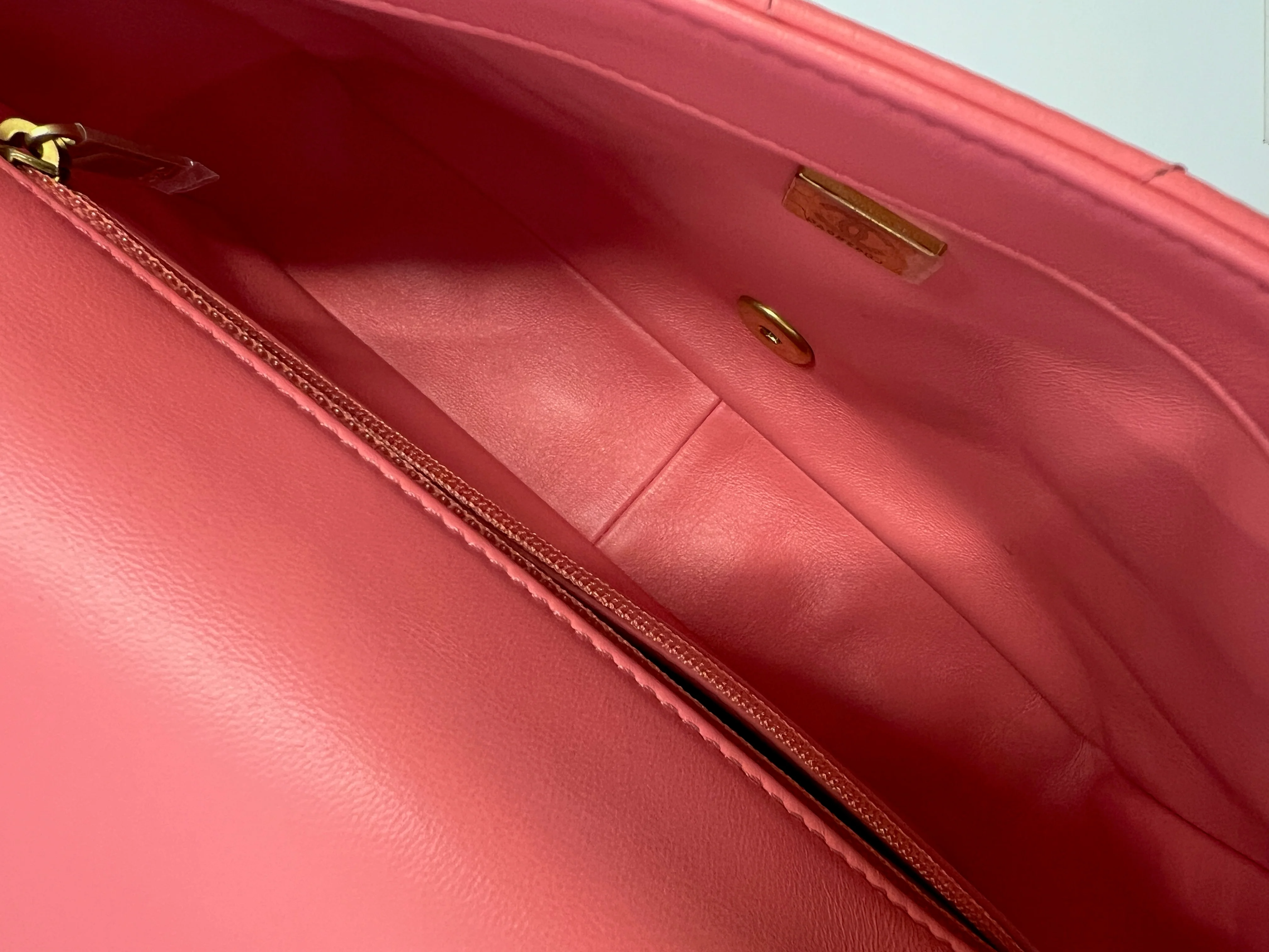 Pink Quilted Lambskin Pending CC Small Square Flap - Image 7