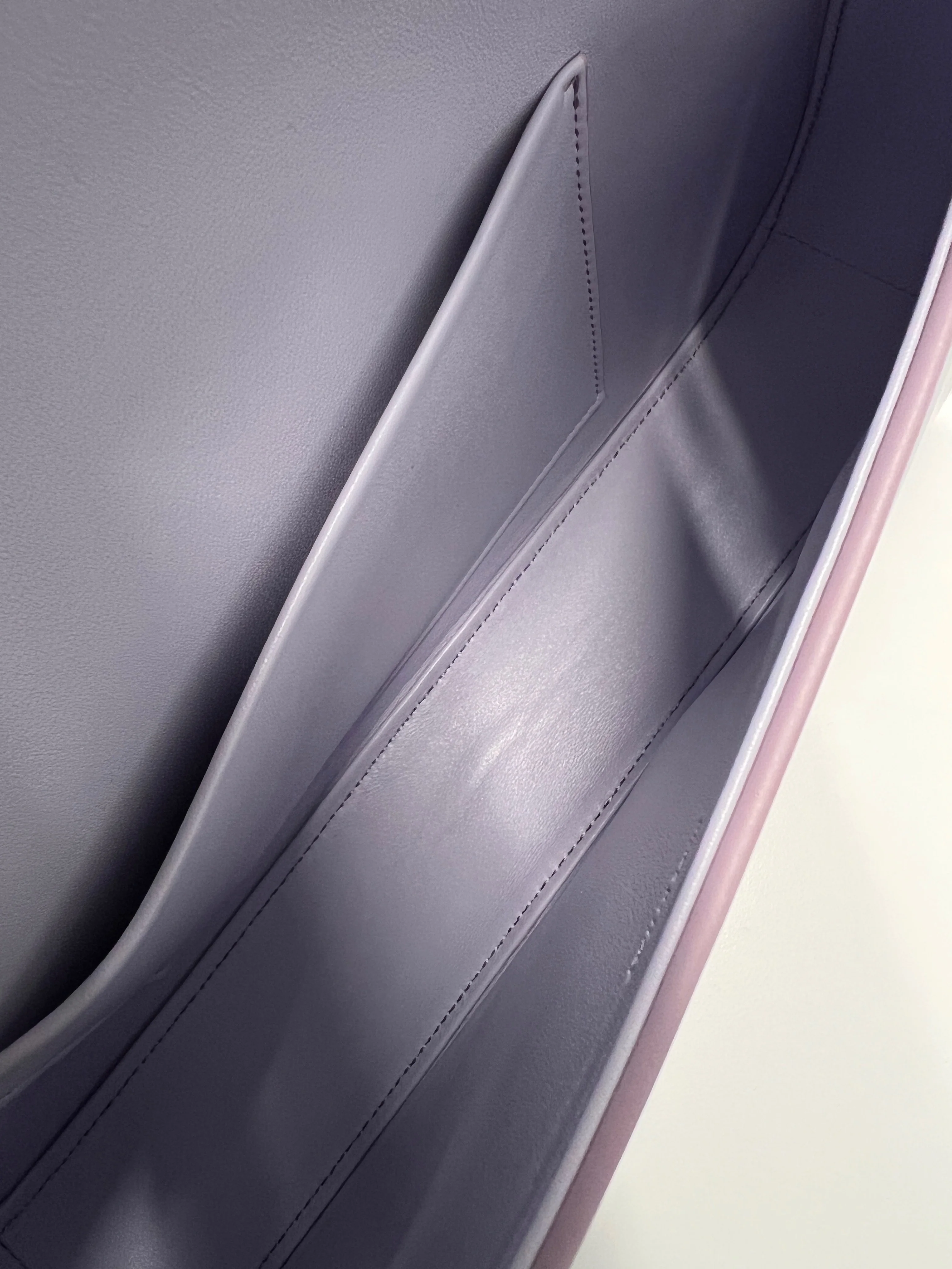 Light Lavender Shiny Calfskin Medium Lola - Image 8