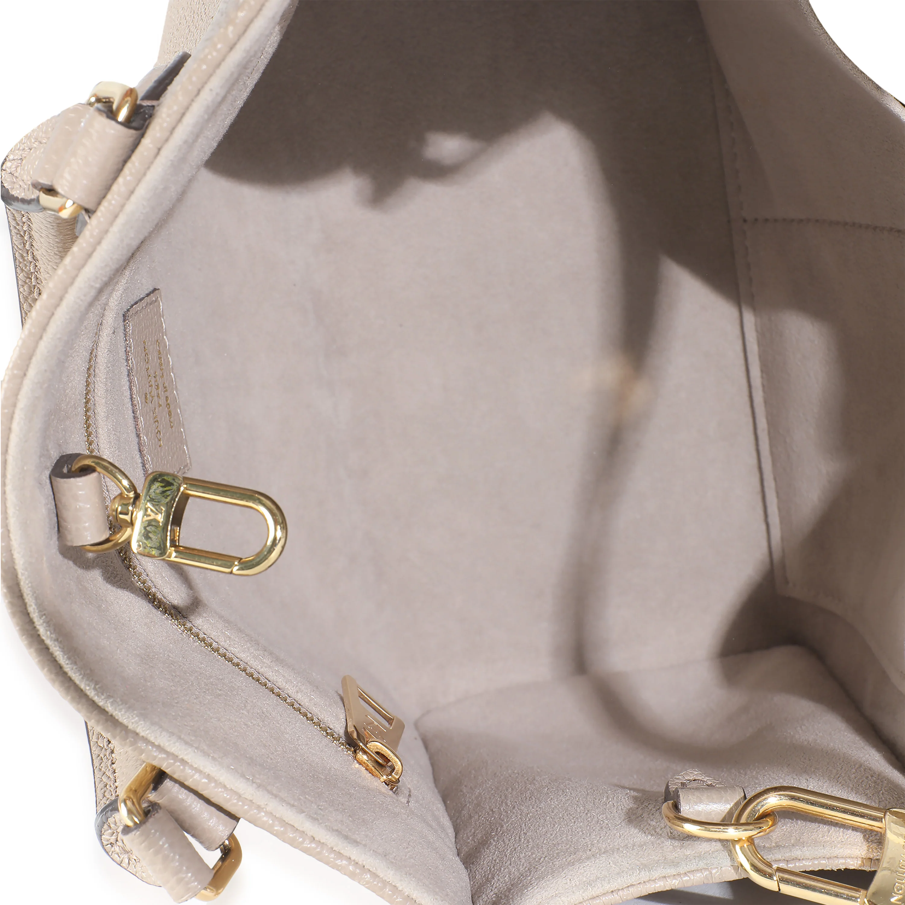 Dove Cream Monogram Empreinte Onthego PM - Image 8
