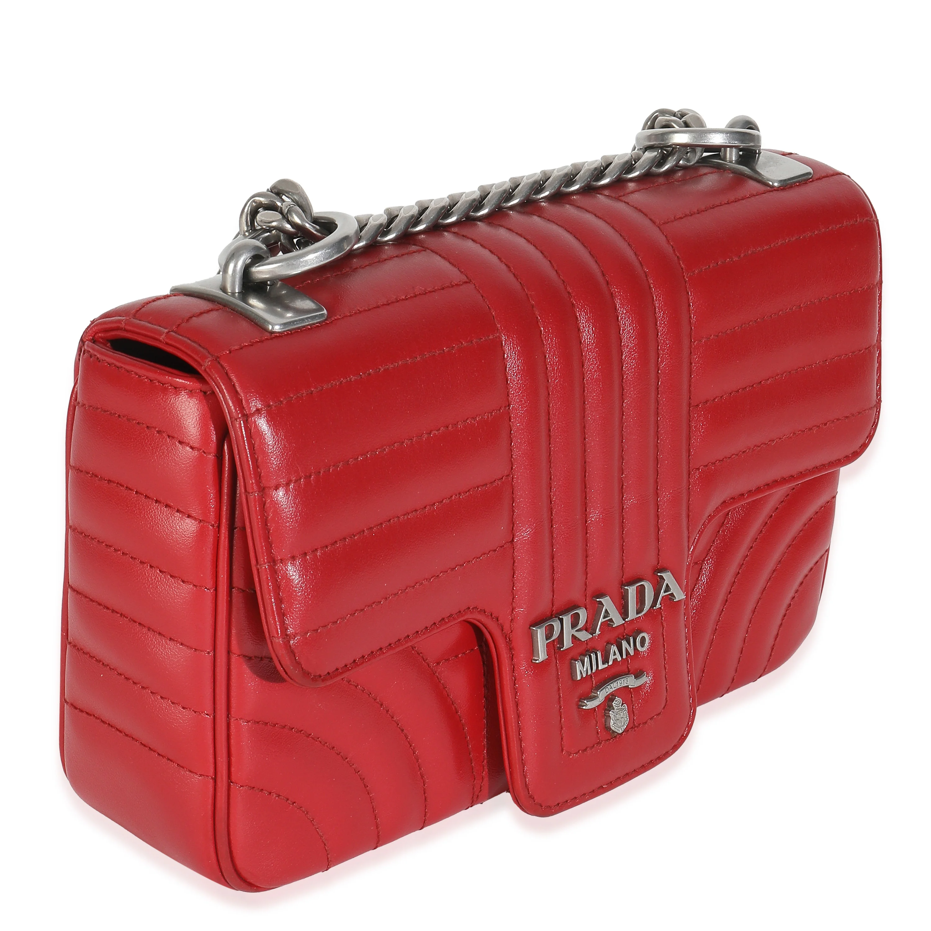 Red Soft Calfskin Impunture Diagramme Medium Chain Flap Bag - Image 3
