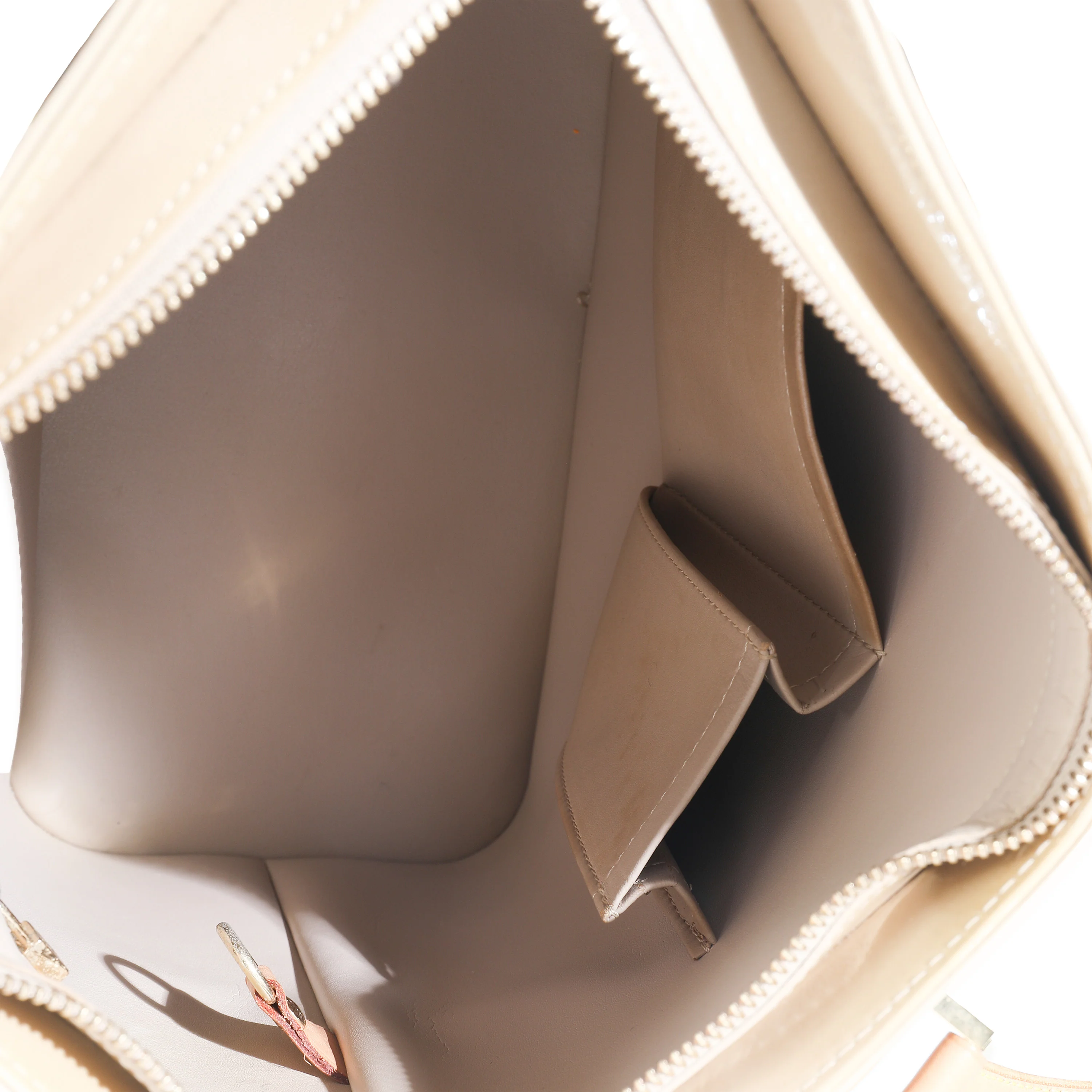 Beige Monogram Vernis Houston - Image 8