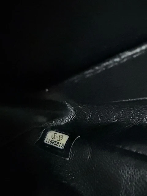 Black Quilted Jersey East West Reissue 2.25 - Image 10