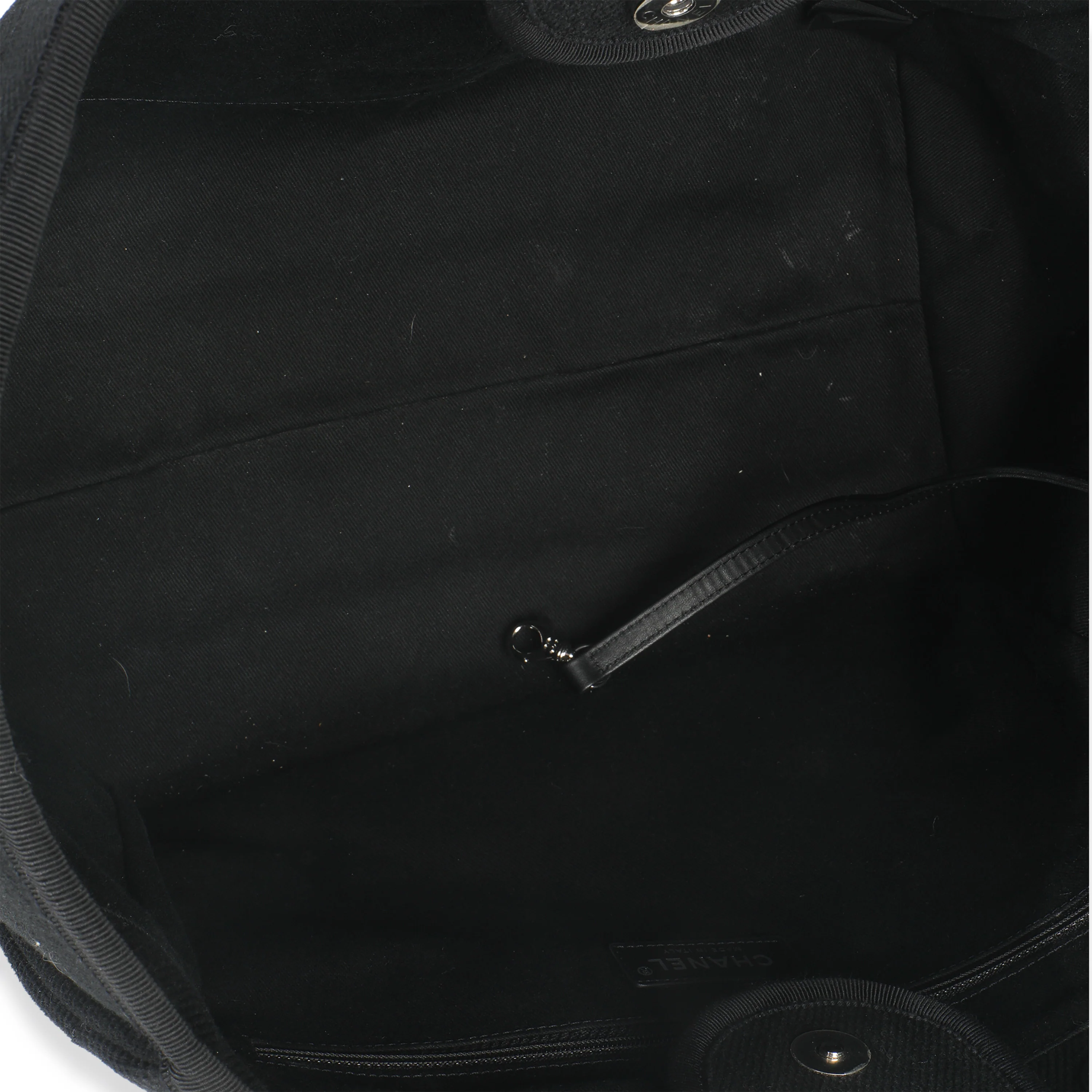 Black Canvas Pearl Medium Deauville Tote - Image 8