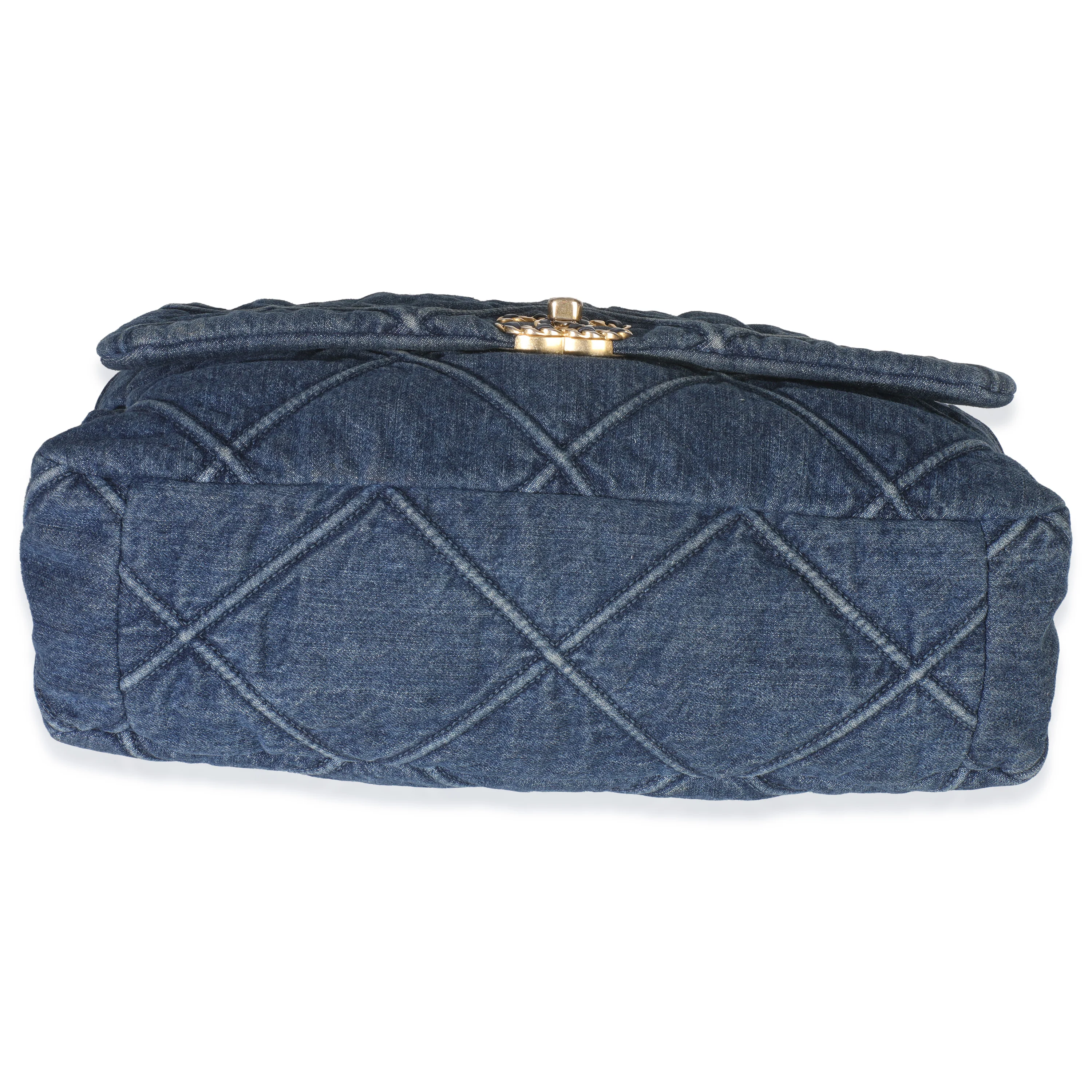 Dark Blue Quilted Denim Maxi Chanel 19 Flap Bag - Image 5