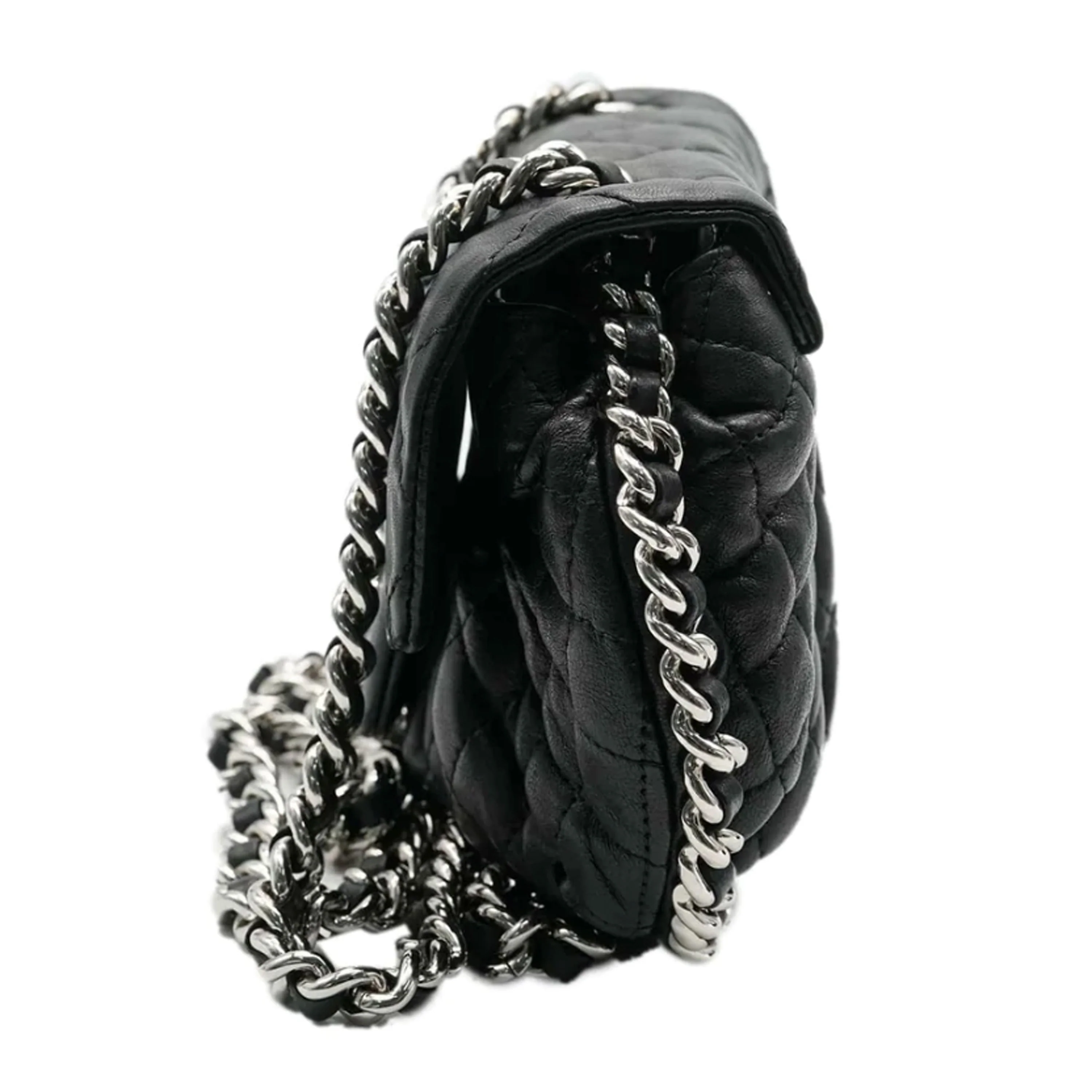 Chanel Black Washed Lambskin Quilted Chain Around Messenger - Image 3