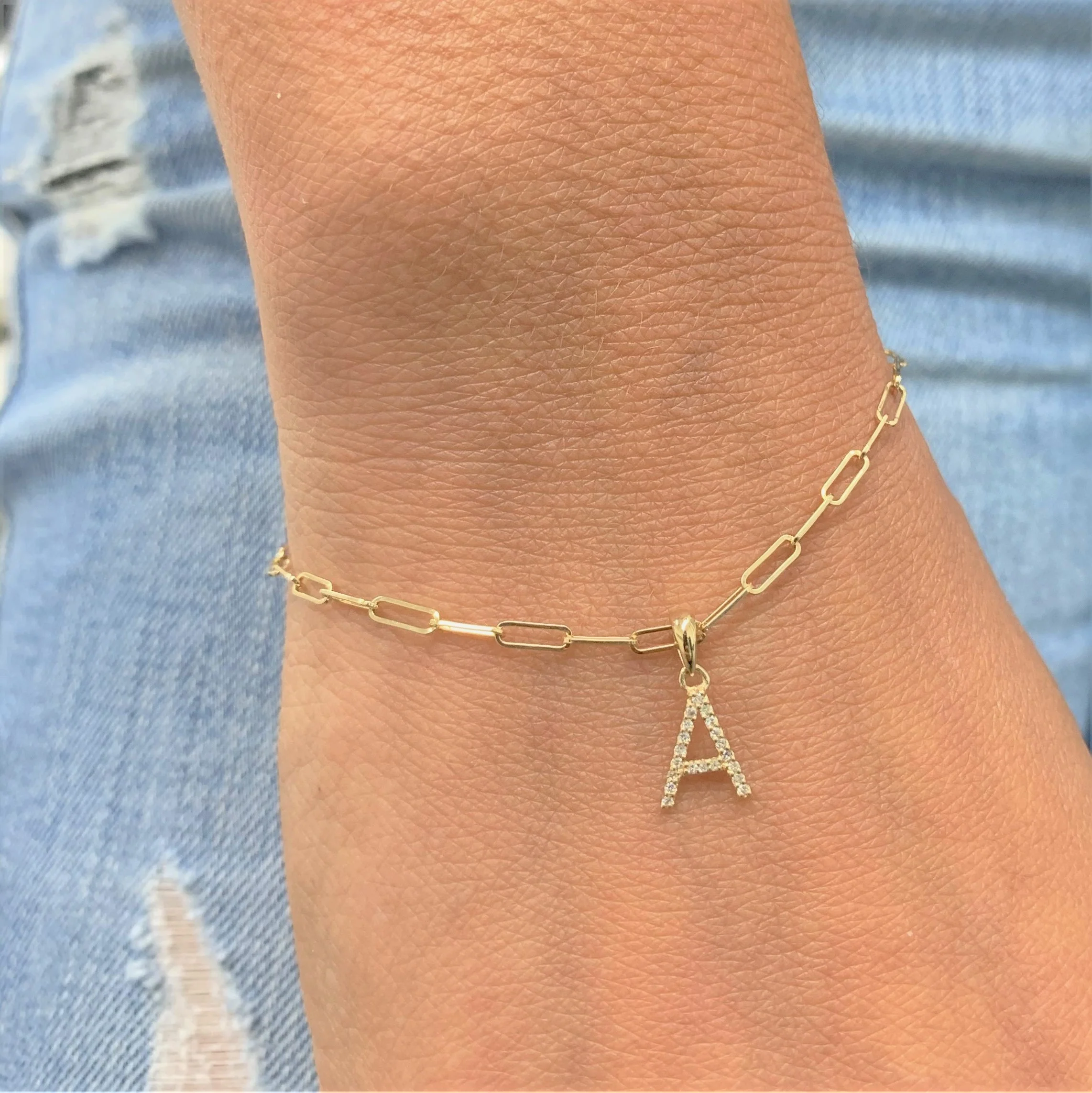 14k Gold & Diamond Initial V Link Bracelet - Image 3