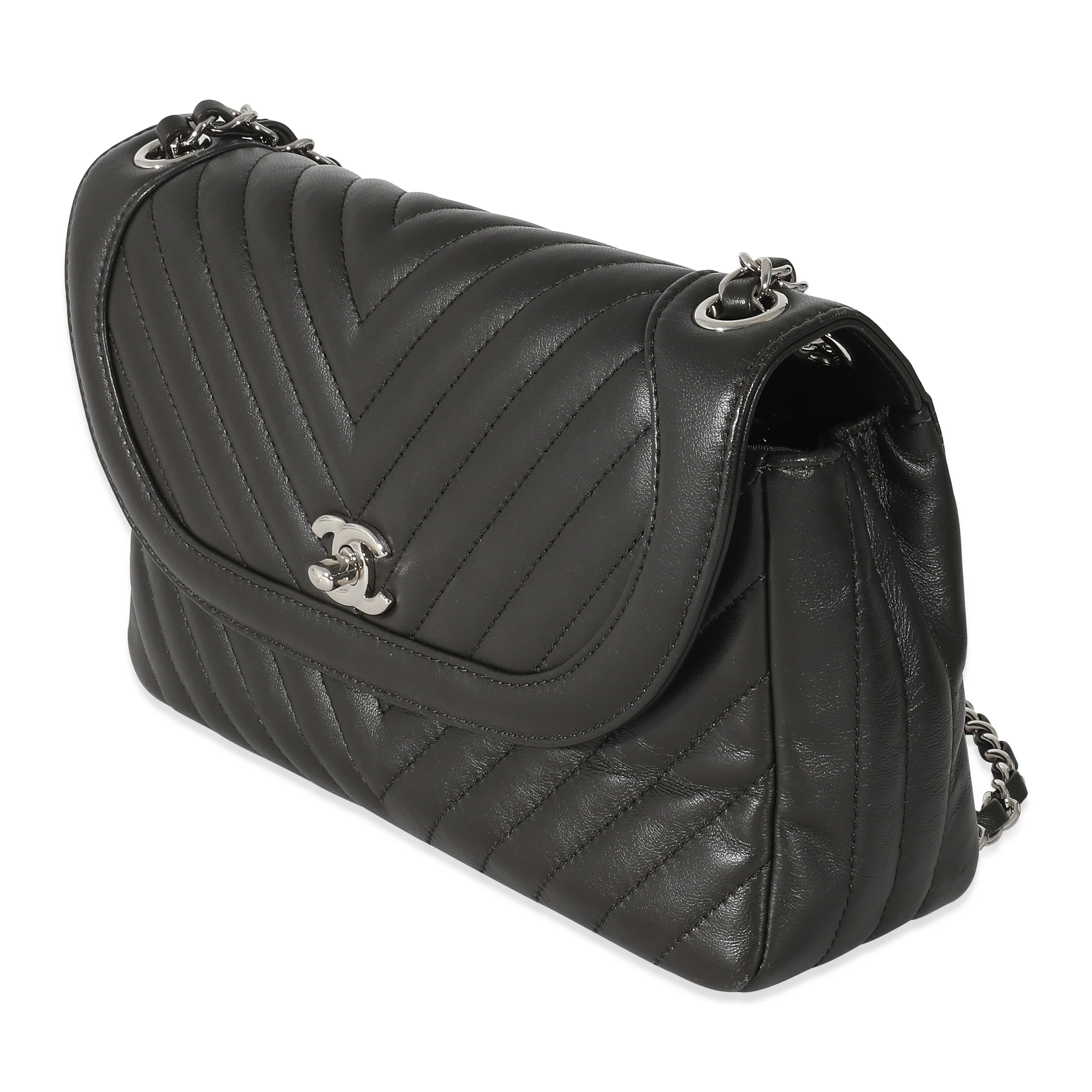 Chanel Black Chevron Lambskin Round CC Chain Flap Bag - Image 2