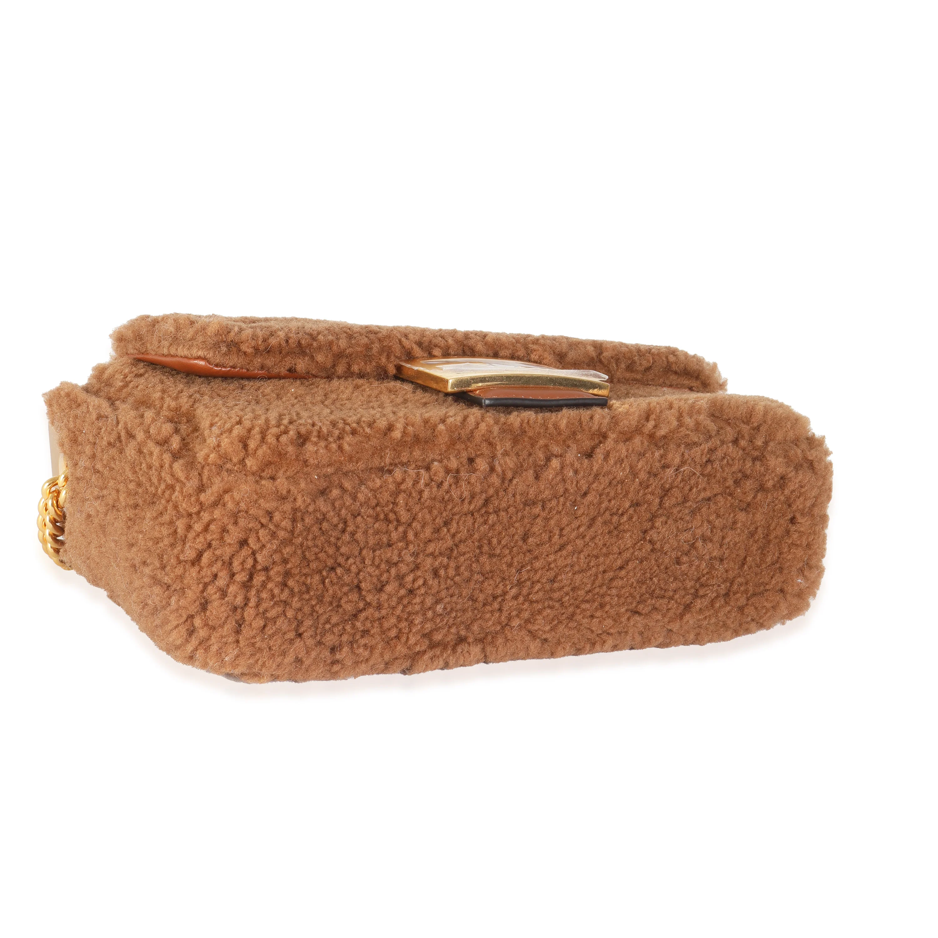 Caramello Shearling Lambskin Midi Chain Baguette - Image 5