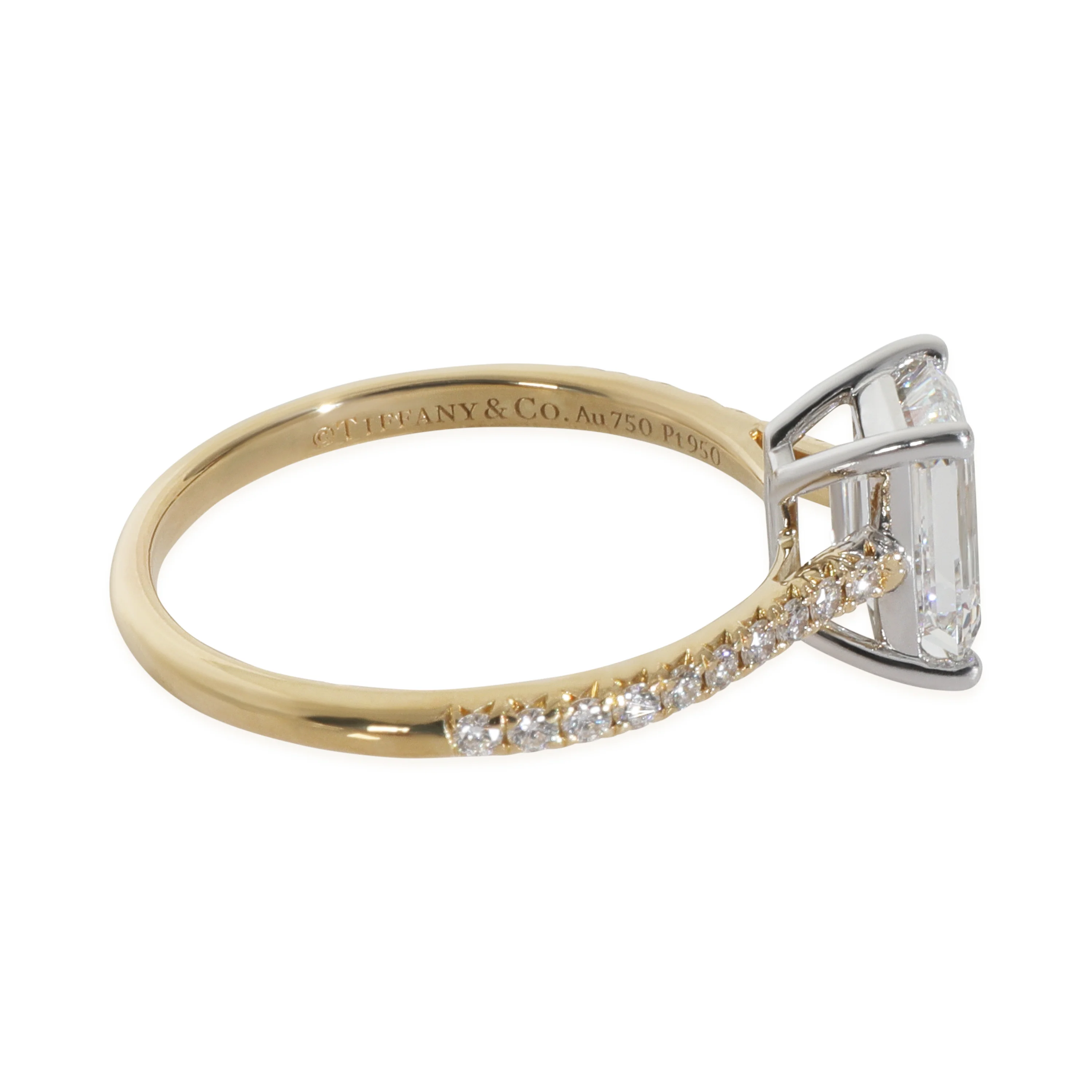 1.51 ct Emerald Diamond Novo Engagement Ring - Image 3