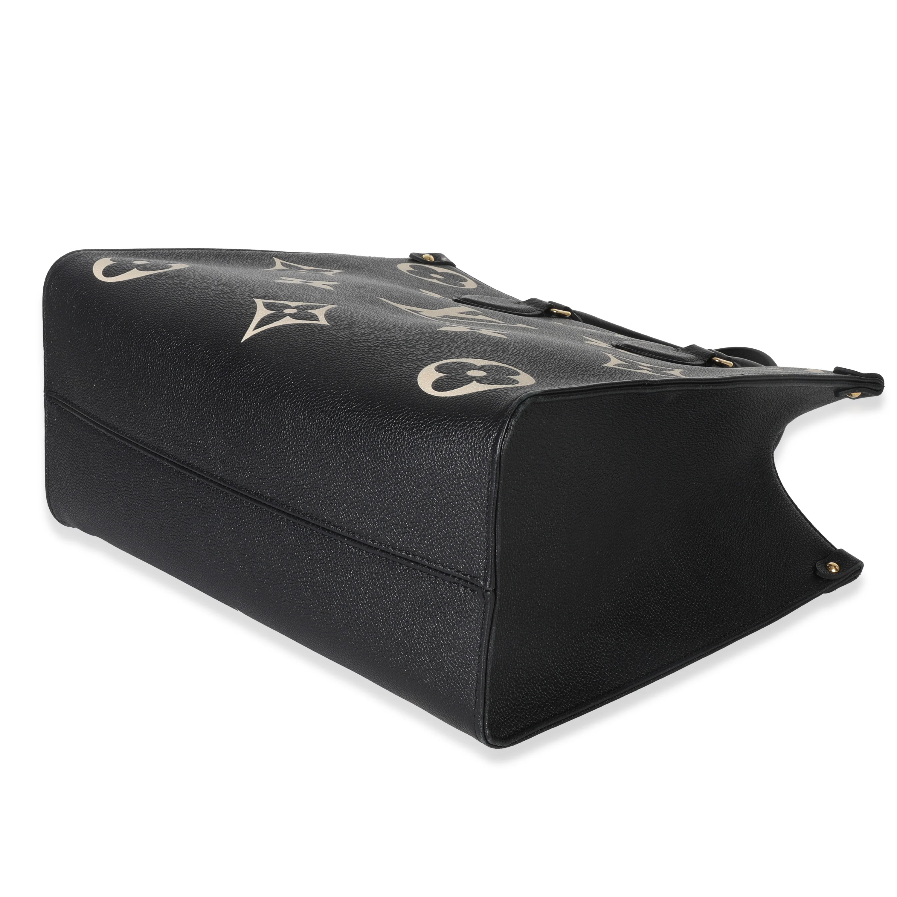Reverse Monogram Giant Canvas Onthego MM - Image 7